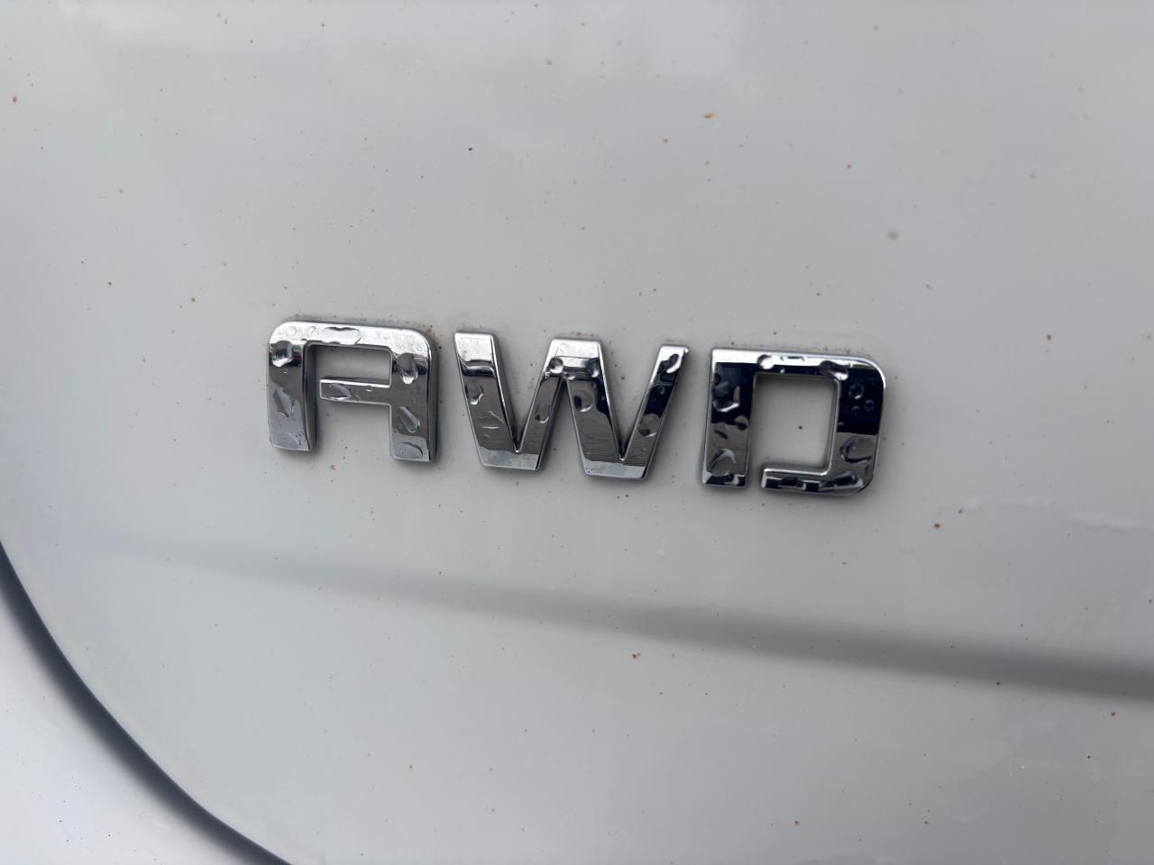 2015 Chevrolet Equinox 2LT AWD LOADED LOW KMS! - Photo #8