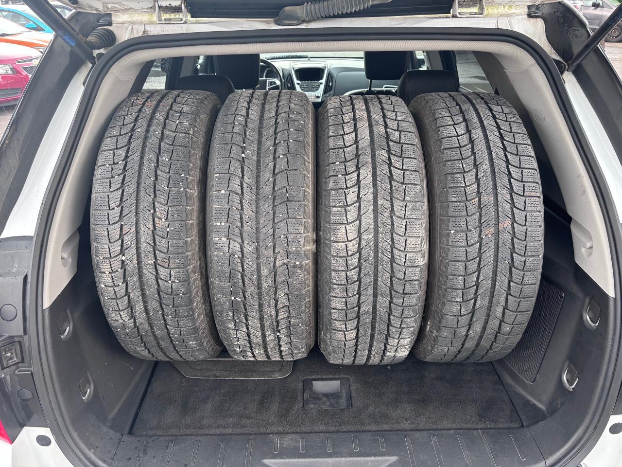 2015 Chevrolet Equinox 2LT AWD LOADED LOW KMS! - Photo #12