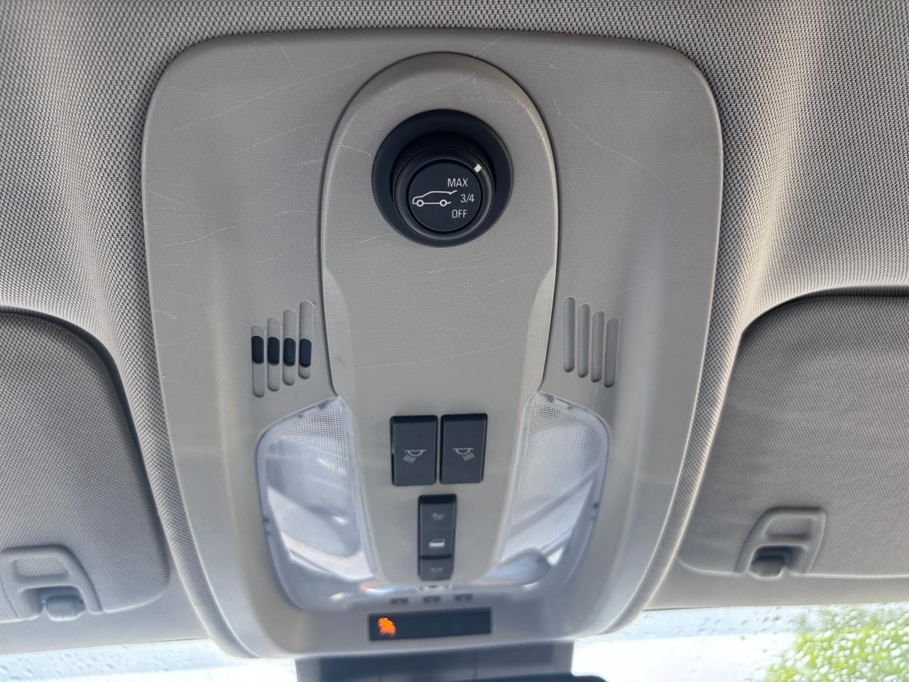 2015 Chevrolet Equinox 2LT AWD LOADED LOW KMS! - Photo #23