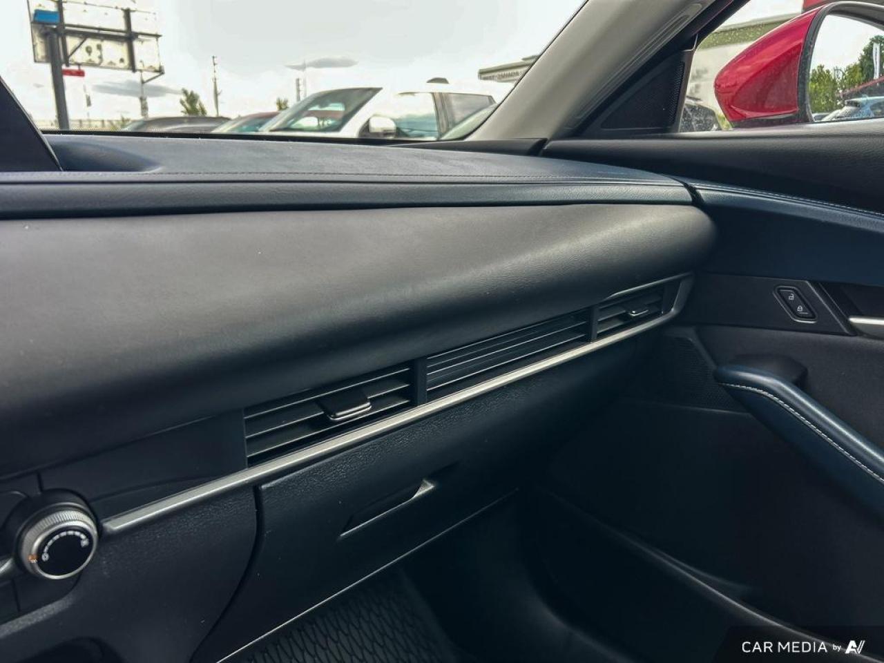 2021 Mazda CX-30 GX / NO ACCIDENTS / HTD SEATS / BLUETOOTH / AUTO - Photo #17
