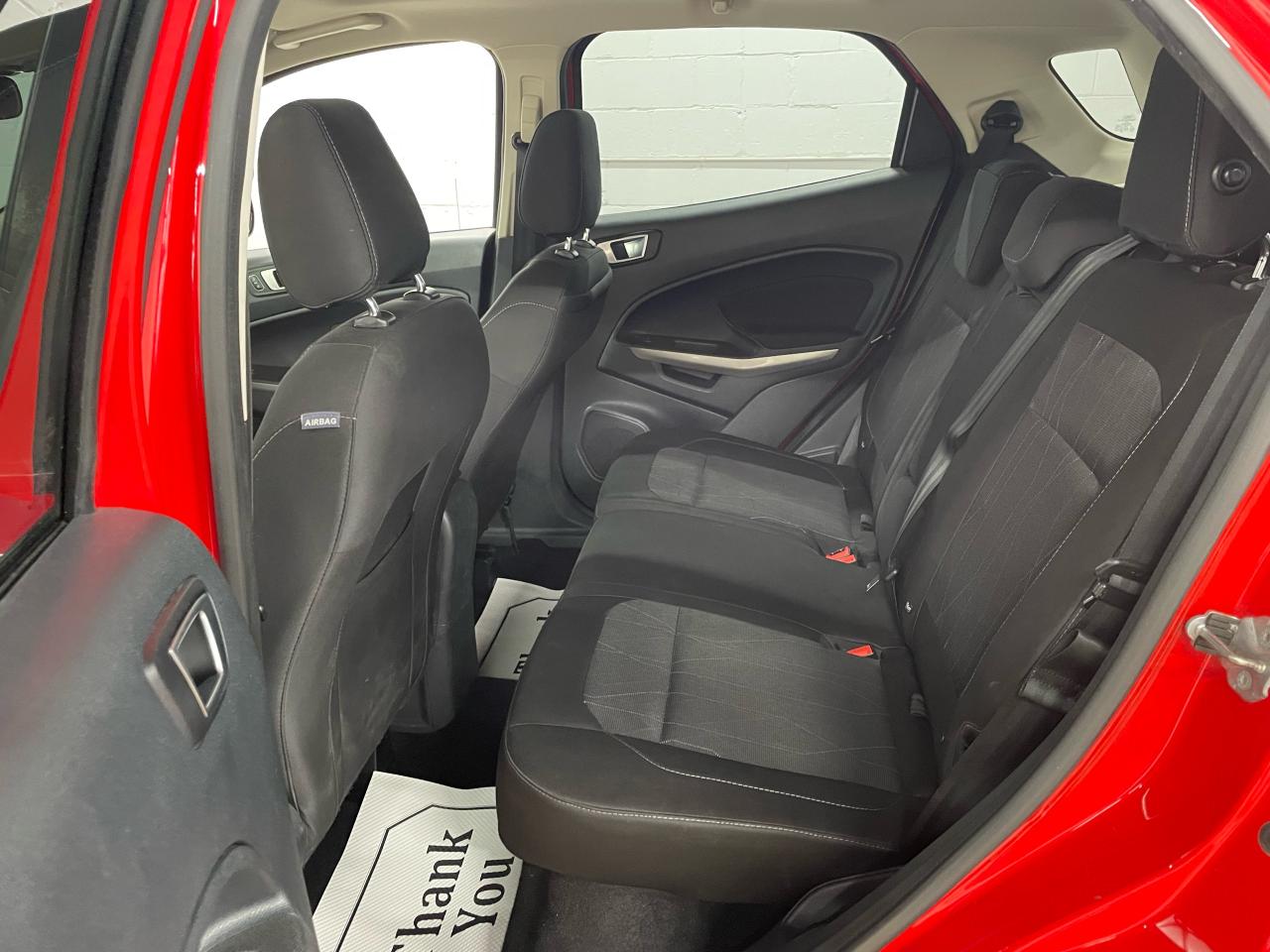 2018 Ford EcoSport SE Photo9