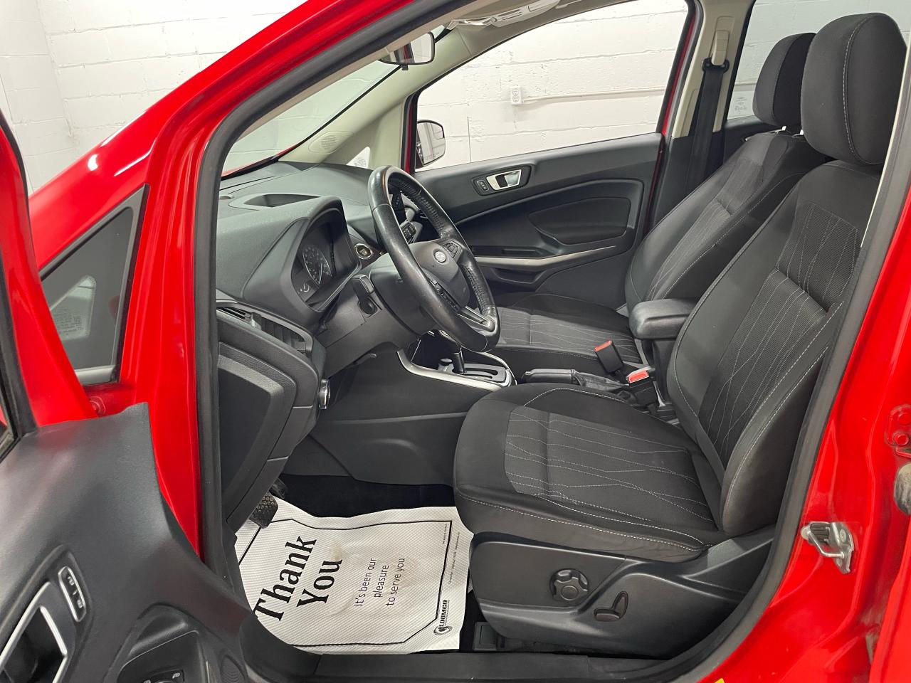 2018 Ford EcoSport SE Photo8