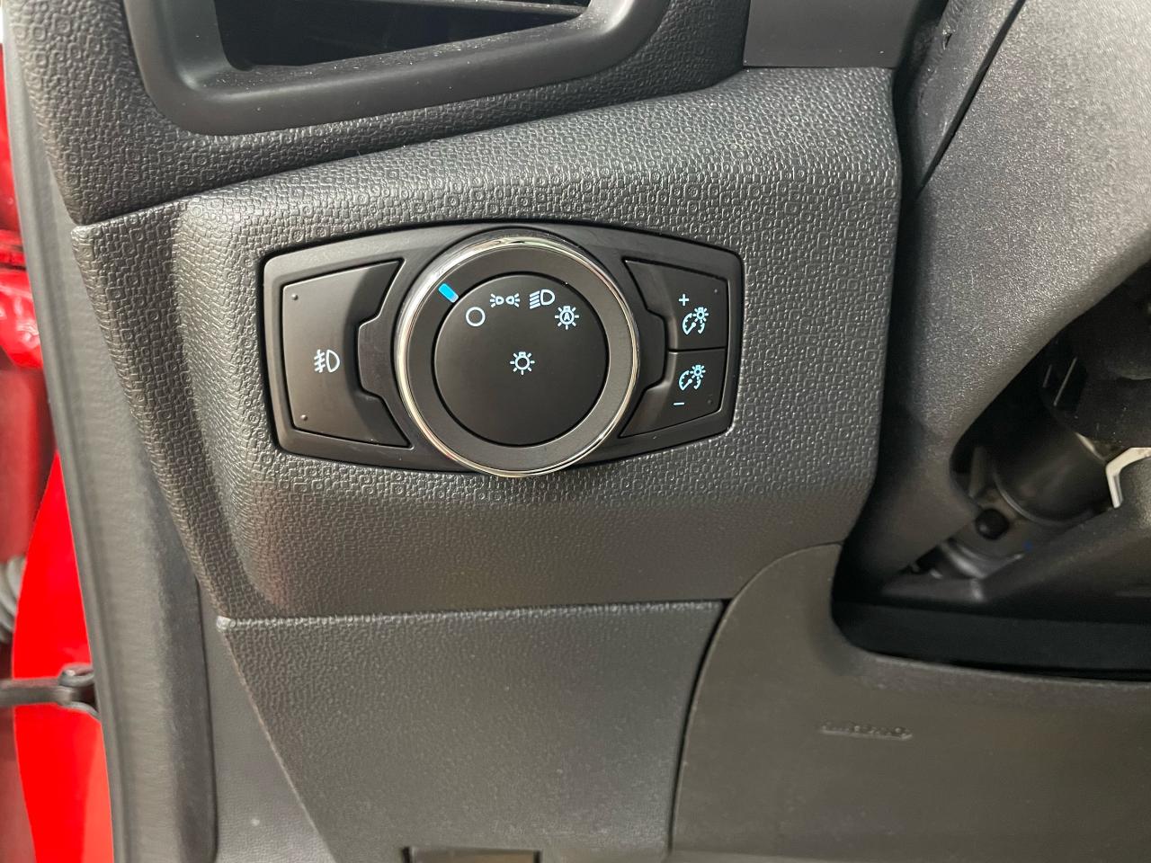 2018 Ford EcoSport SE Photo13