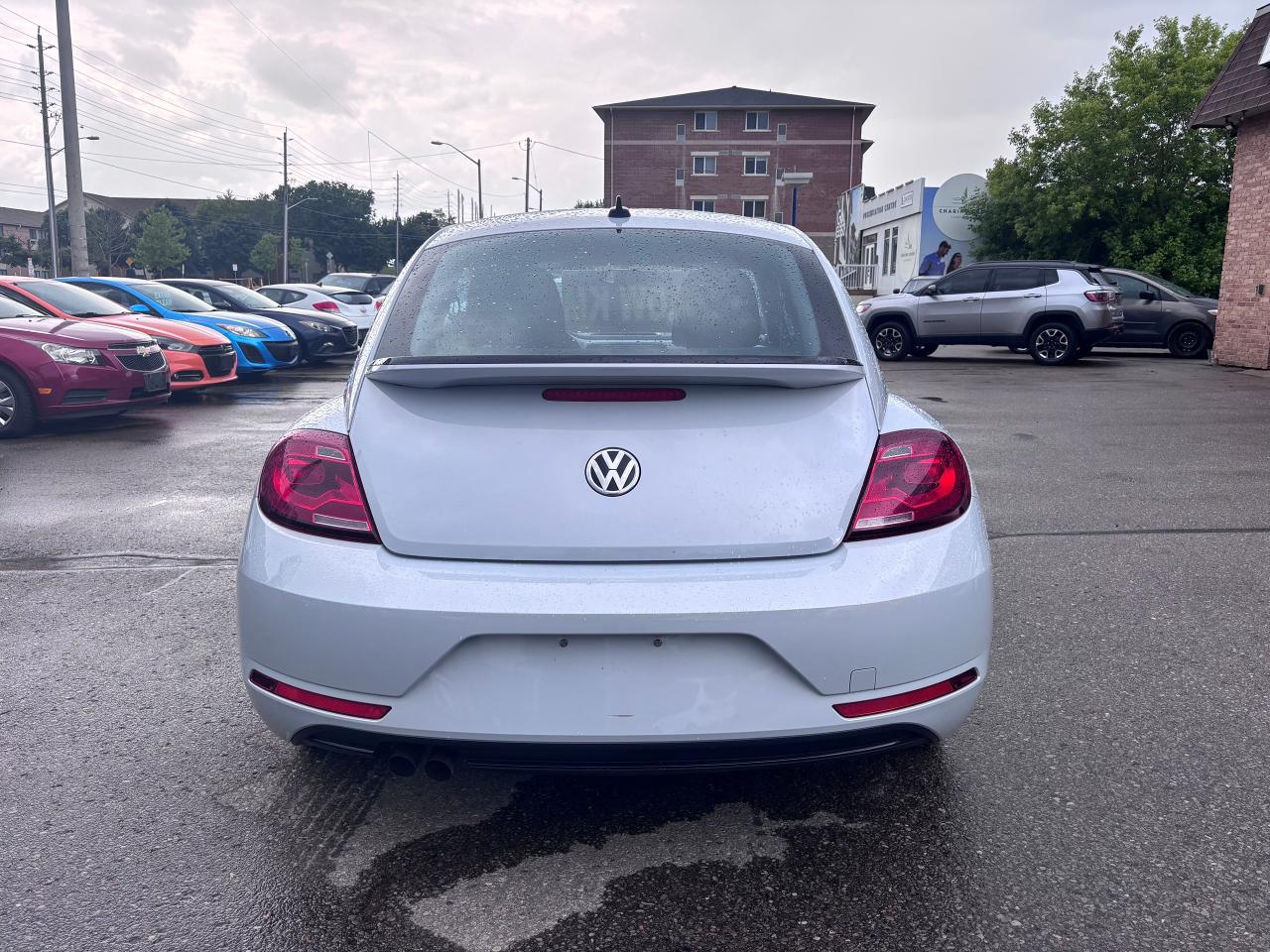 2018 Volkswagen Beetle LOW KM STUNNING BEETLE! - Photo #7