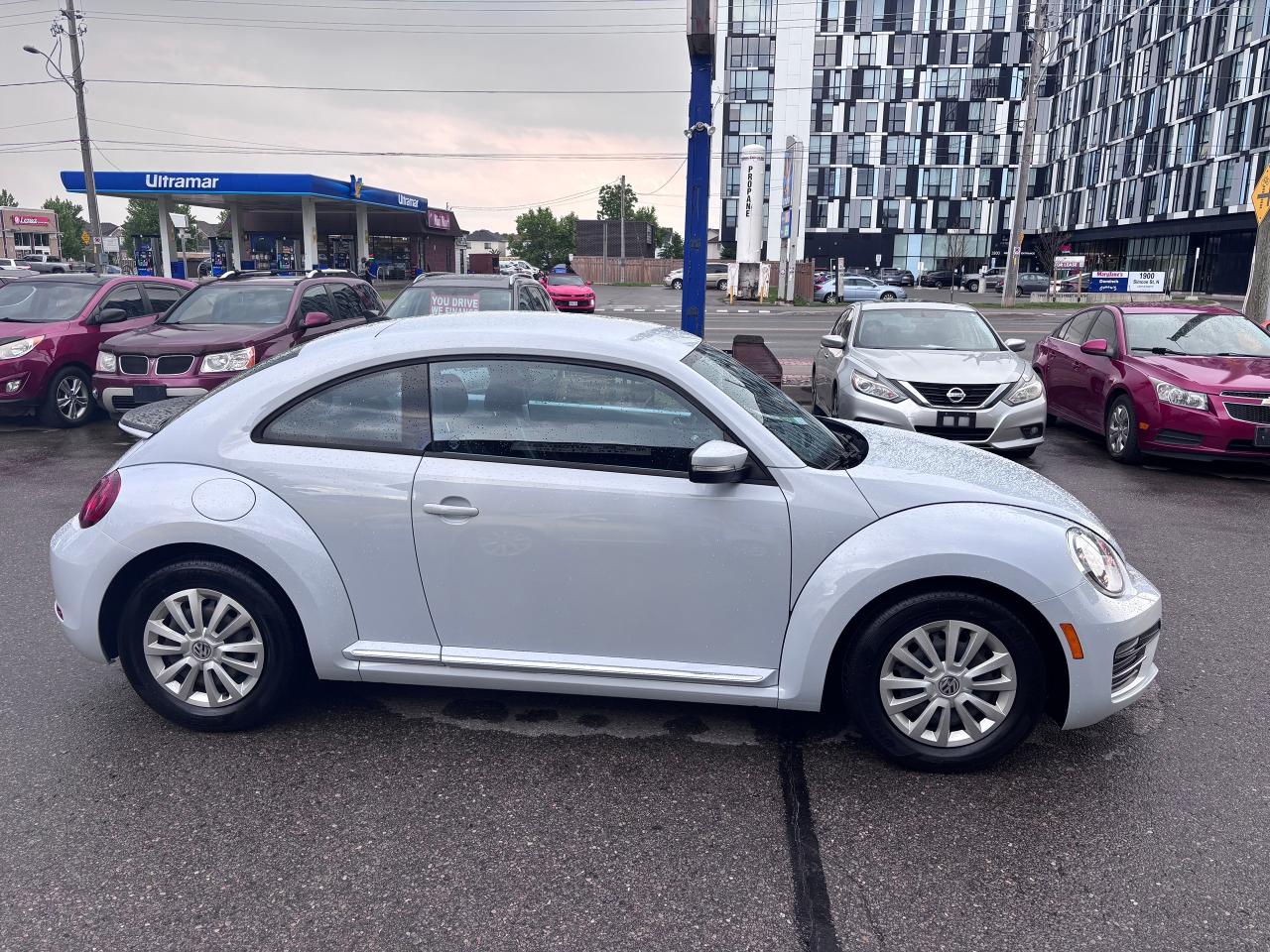 2018 Volkswagen Beetle LOW KM STUNNING BEETLE! - Photo #6