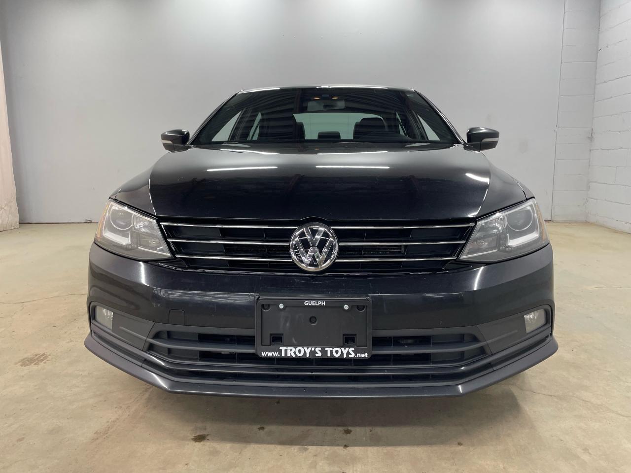 2016 Volkswagen Jetta 1.8T Sport Photo2