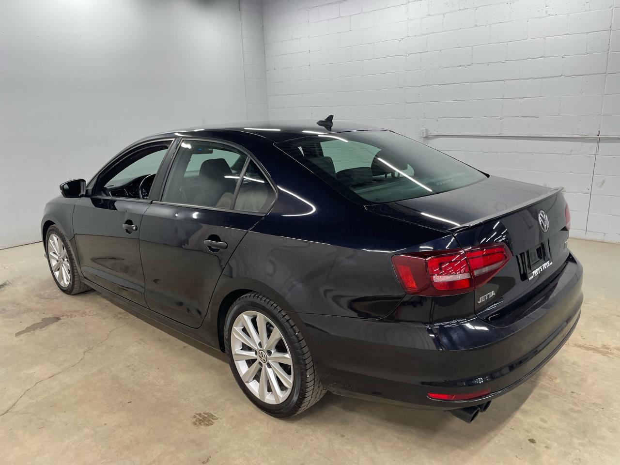 2016 Volkswagen Jetta 1.8T Sport Photo4