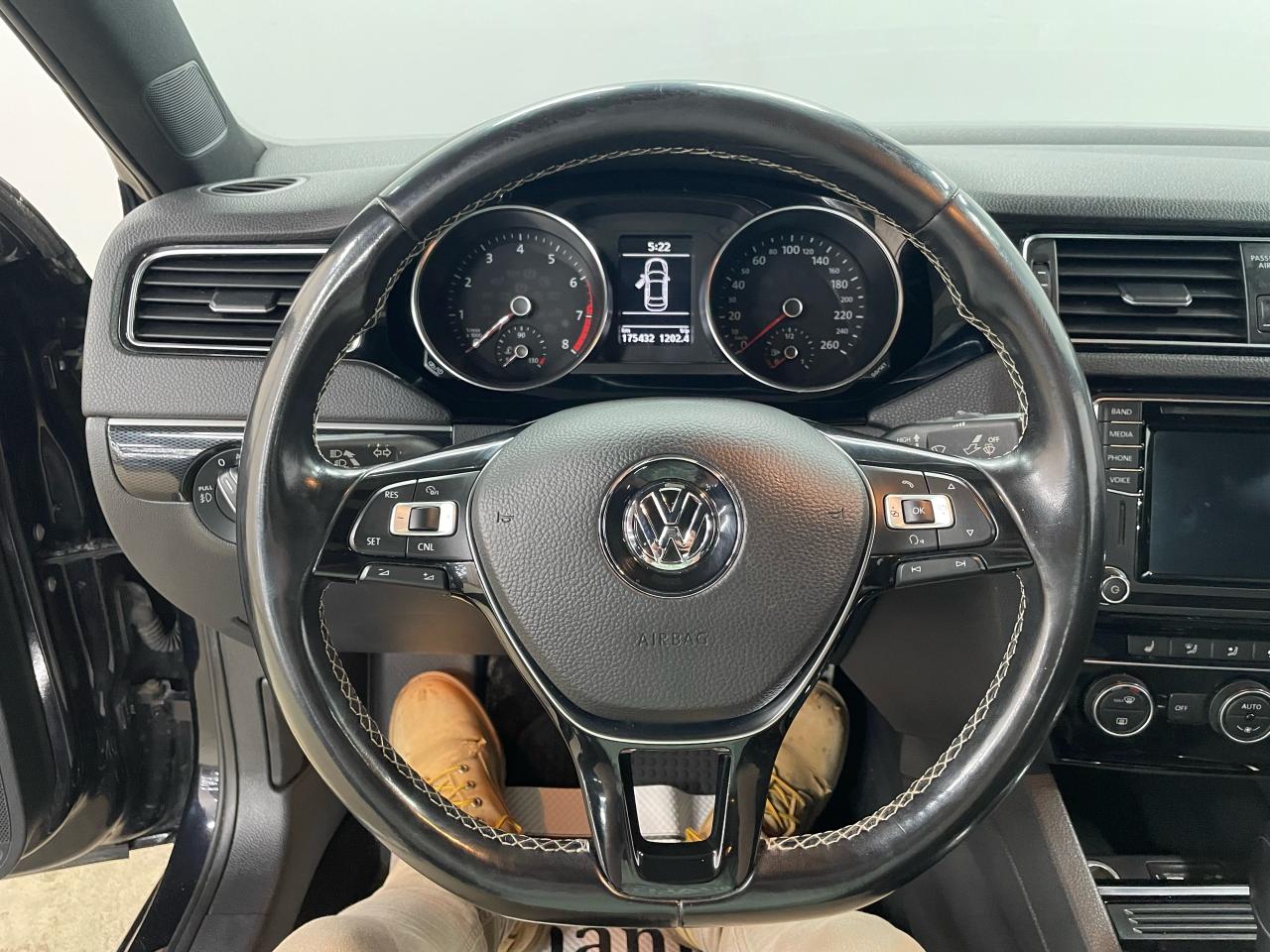 2016 Volkswagen Jetta 1.8T Sport Photo13