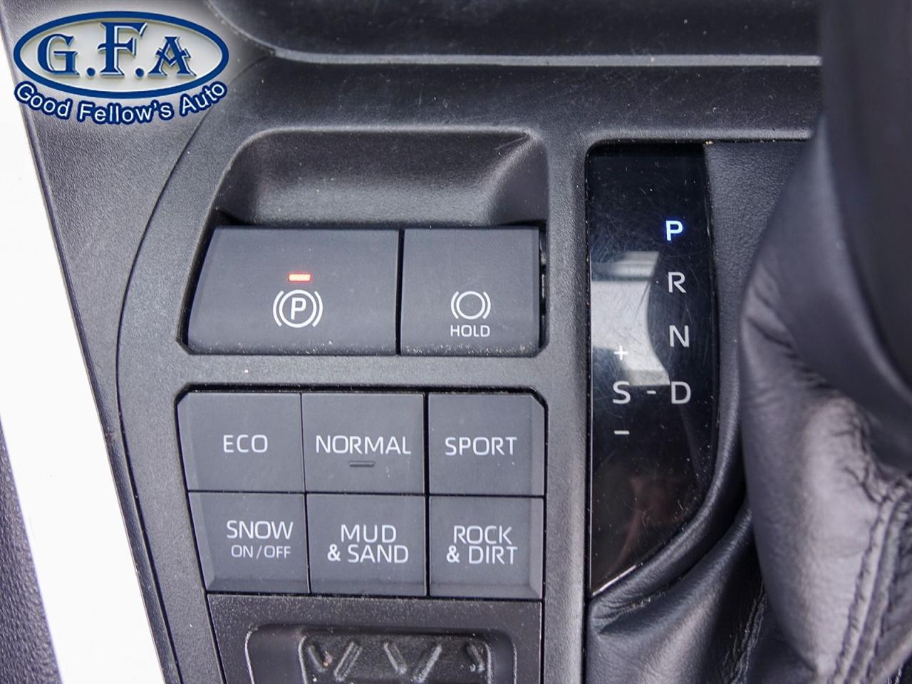 2021 Toyota RAV4 LE MODEL, AWD, REARVIEW CAMERA, HEATED SEATS, LANE - Photo #13