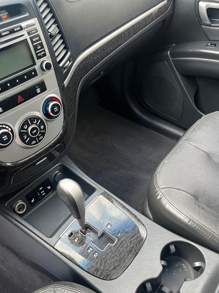 2009 Hyundai Santa Fe AWD-Leather-Sunroof-Alloy rims - Photo #22