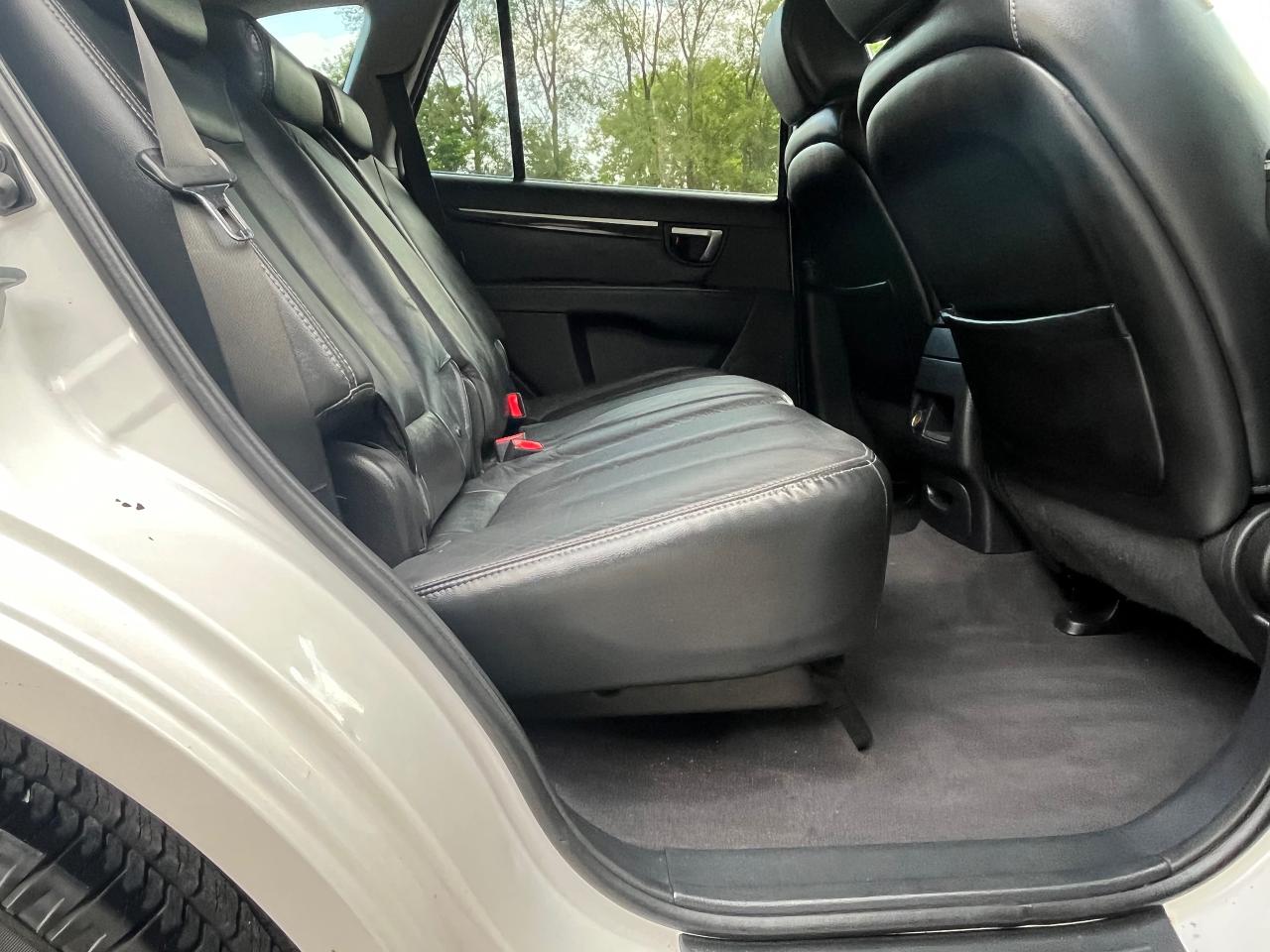 2009 Hyundai Santa Fe AWD-Leather-Sunroof-Alloy rims - Photo #16