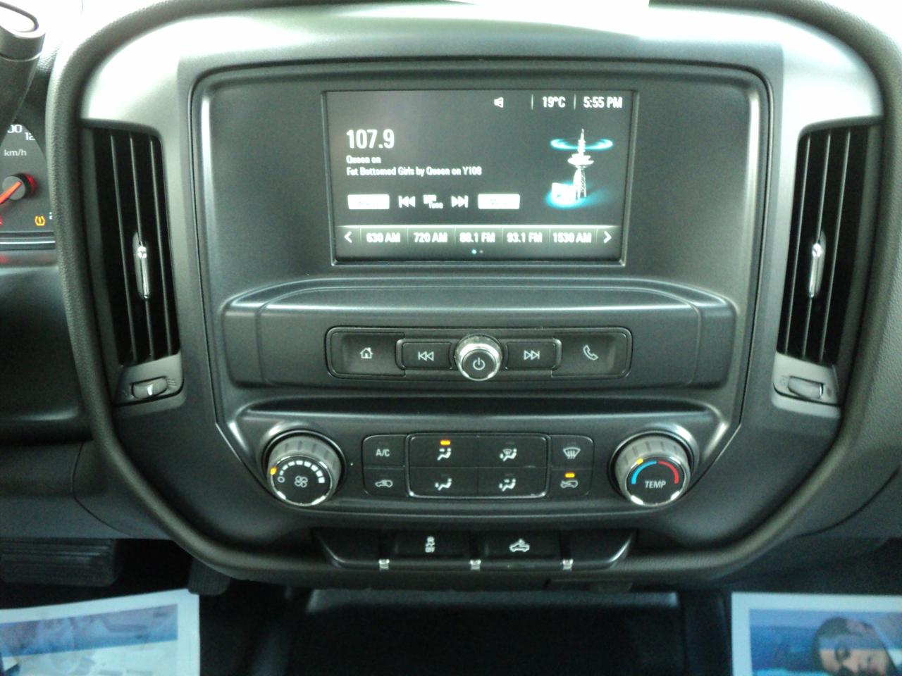2019 Chevrolet Silverado 2500 HD WT DoubleCab 2WD 6.0L8cylGas 8ftBox BackUpCam - Photo #19