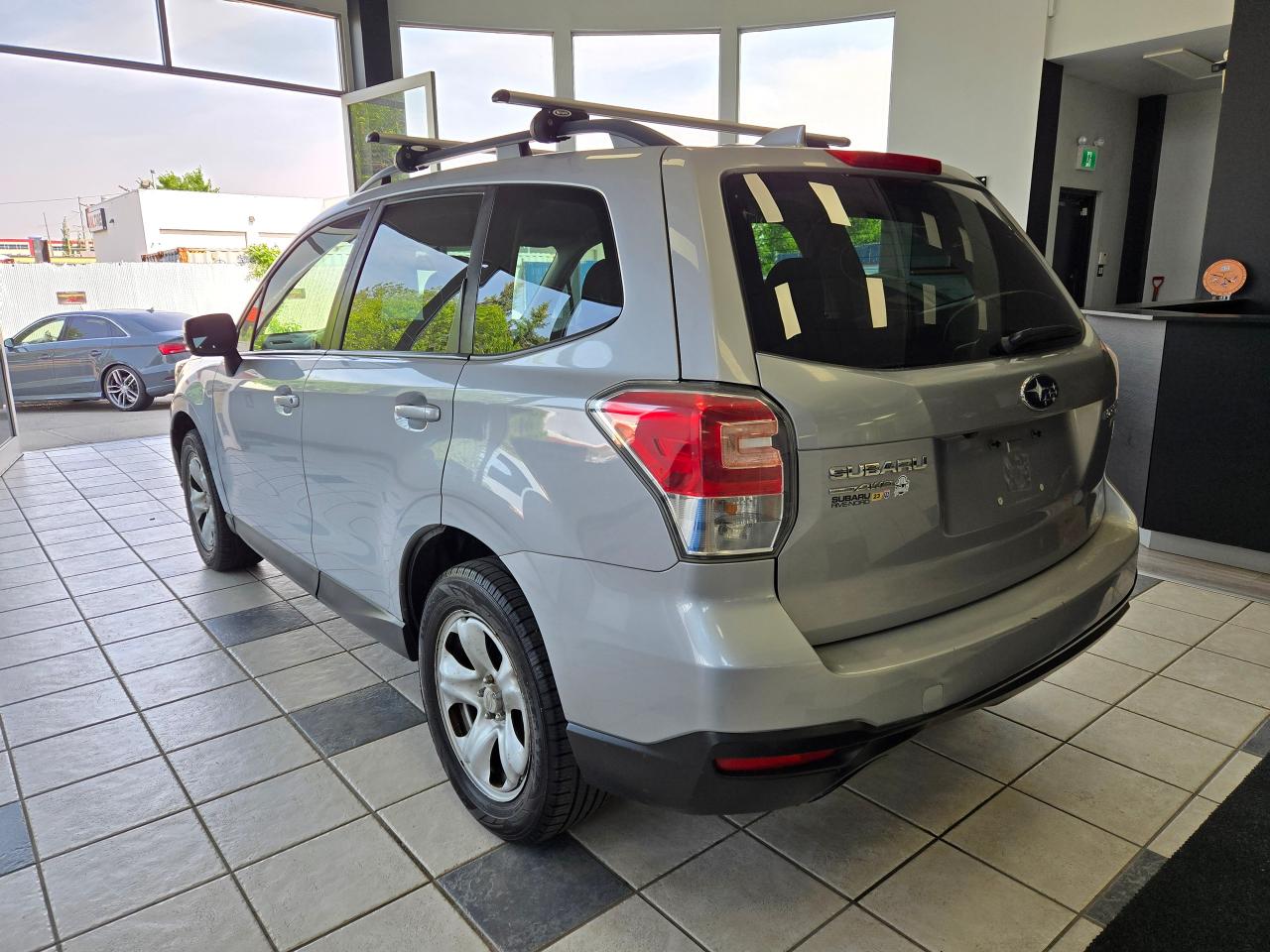 2017 Subaru Forester i | ALL CREDIT ACCEPTED!! - Photo #5
