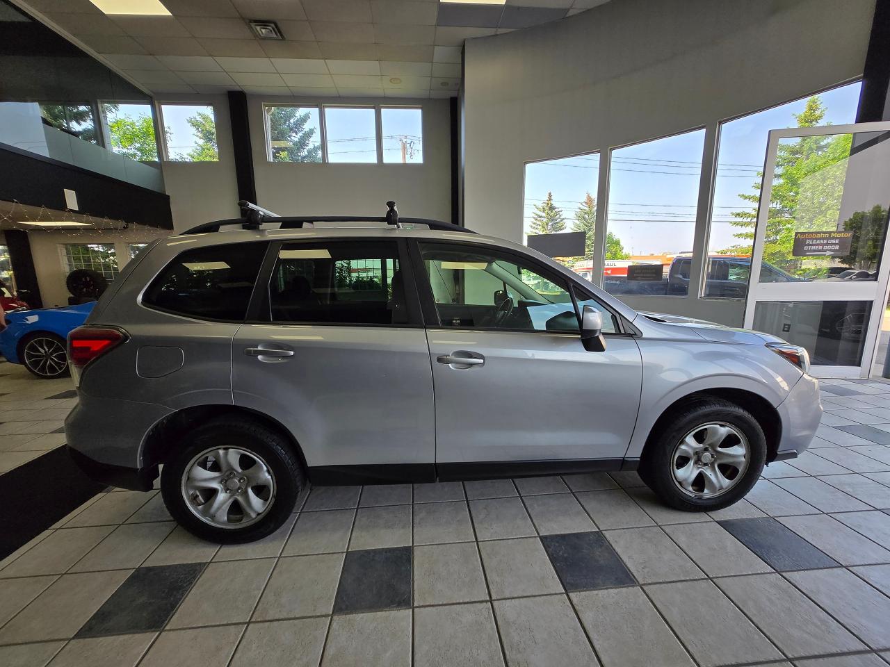 2017 Subaru Forester i | ALL CREDIT ACCEPTED!! - Photo #8