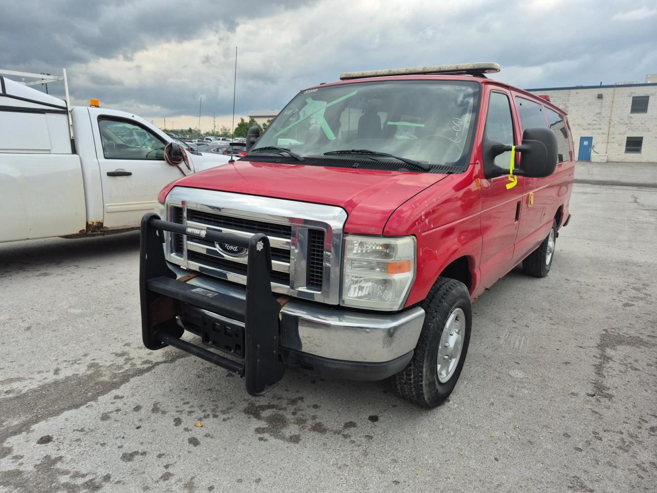 Used 2011 Ford E350 ECONOLINE  SUP for sale in Innisfil, ON