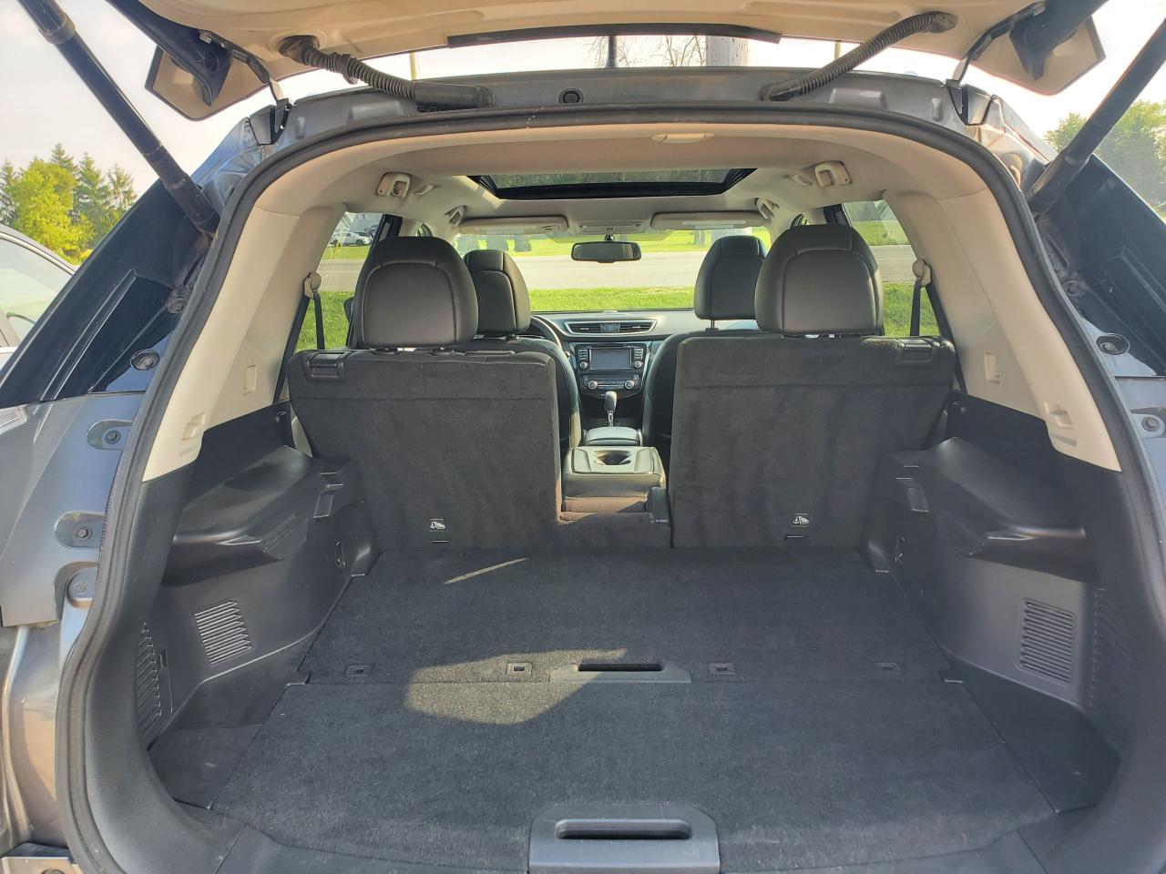2016 Nissan Rogue SL - Photo #8