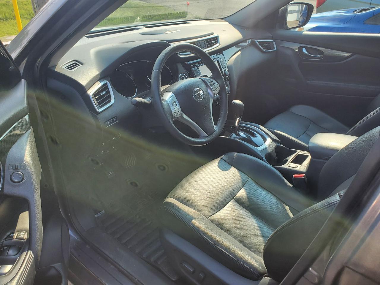 2016 Nissan Rogue SL - Photo #10