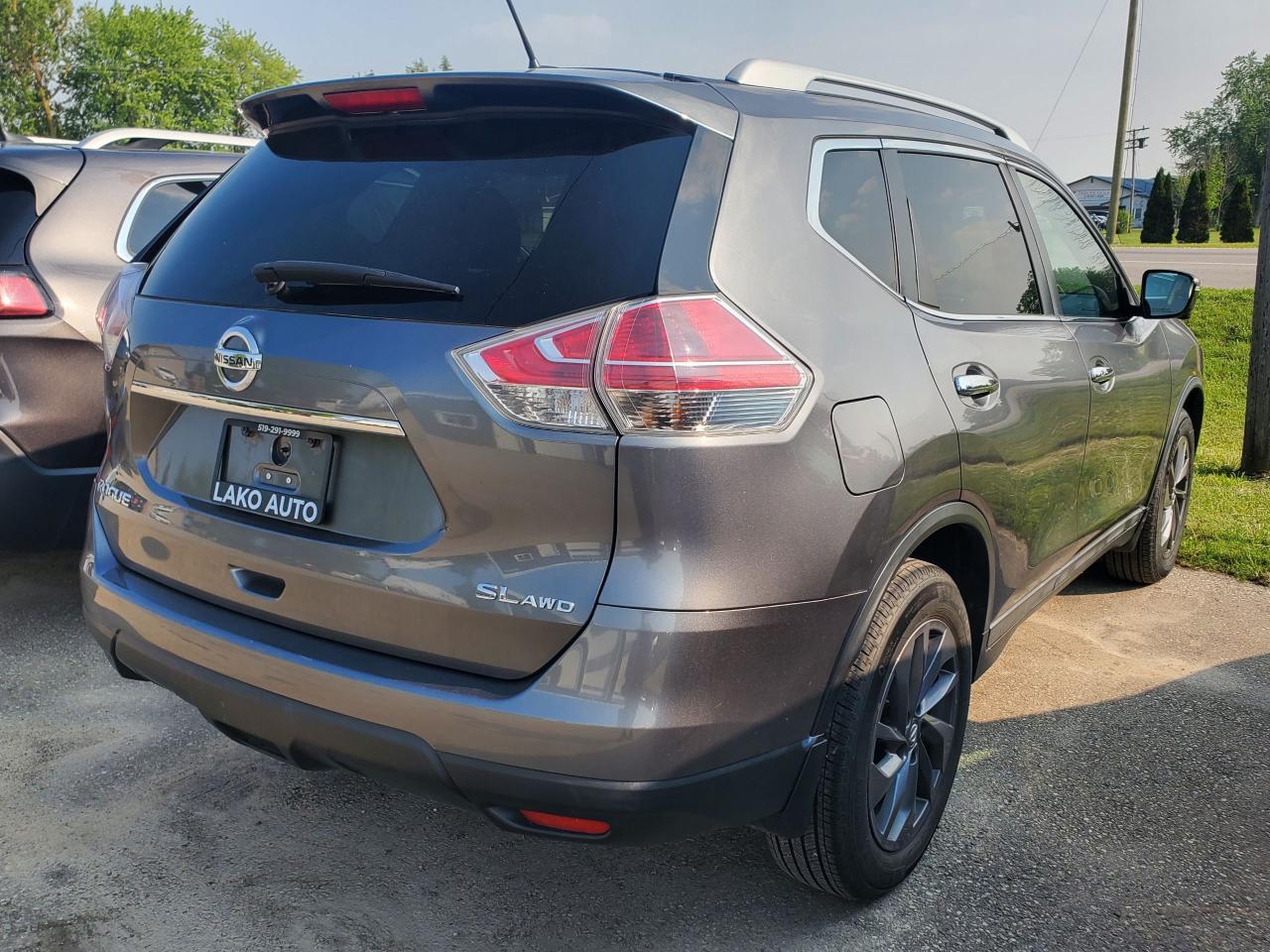 2016 Nissan Rogue SL - Photo #3