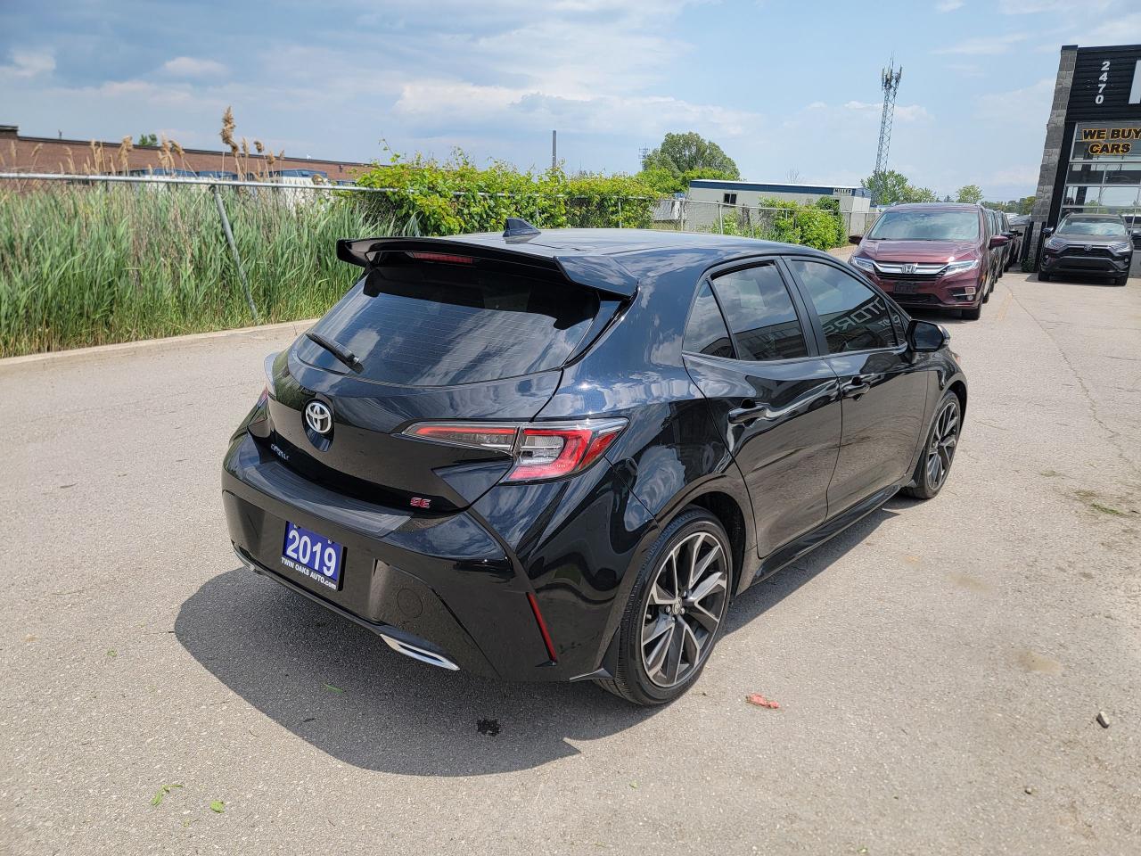 2019 Toyota Corolla SE | HATCHBACK | CLEAN - Photo #5