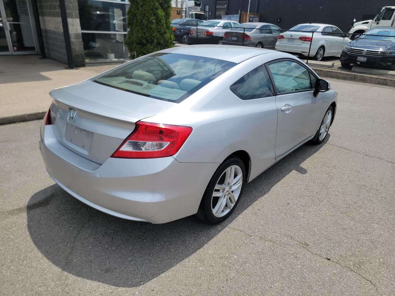 2012 Honda Civic LX | CLEAN - Photo #5