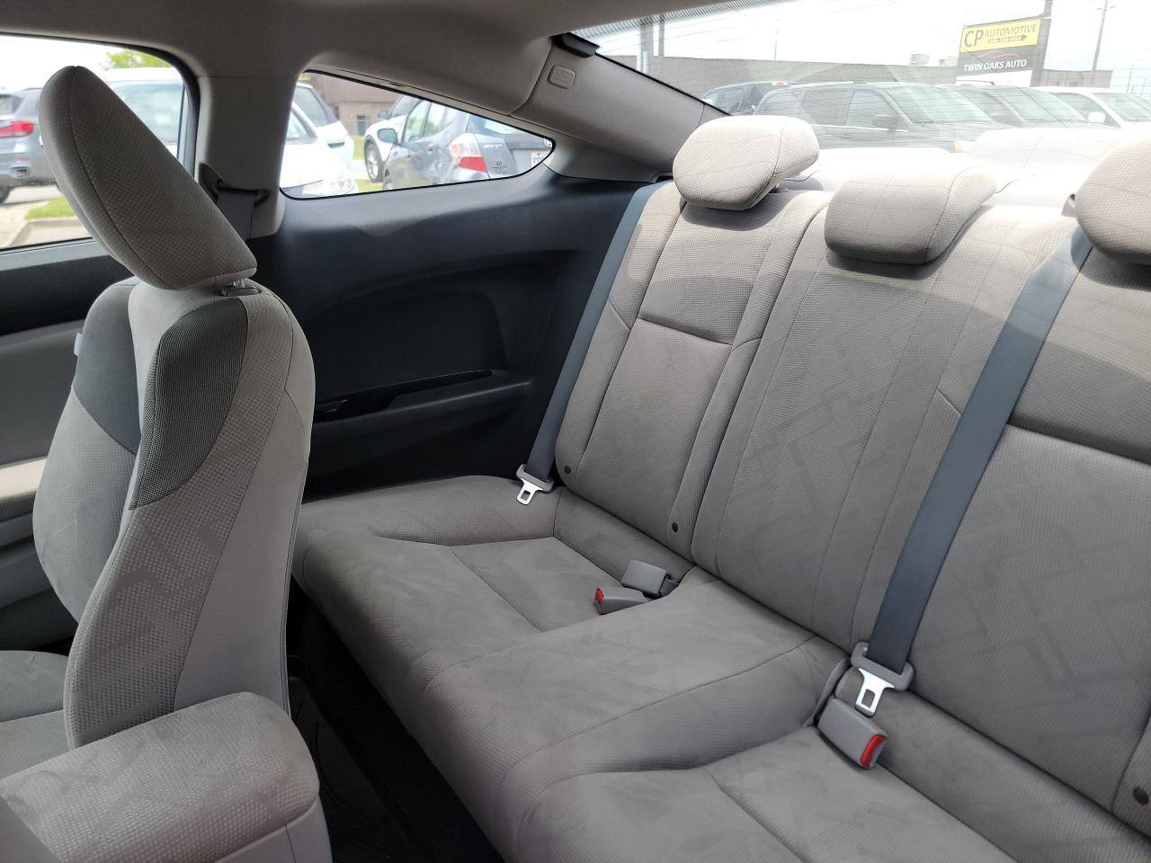 2012 Honda Civic LX | CLEAN - Photo #12