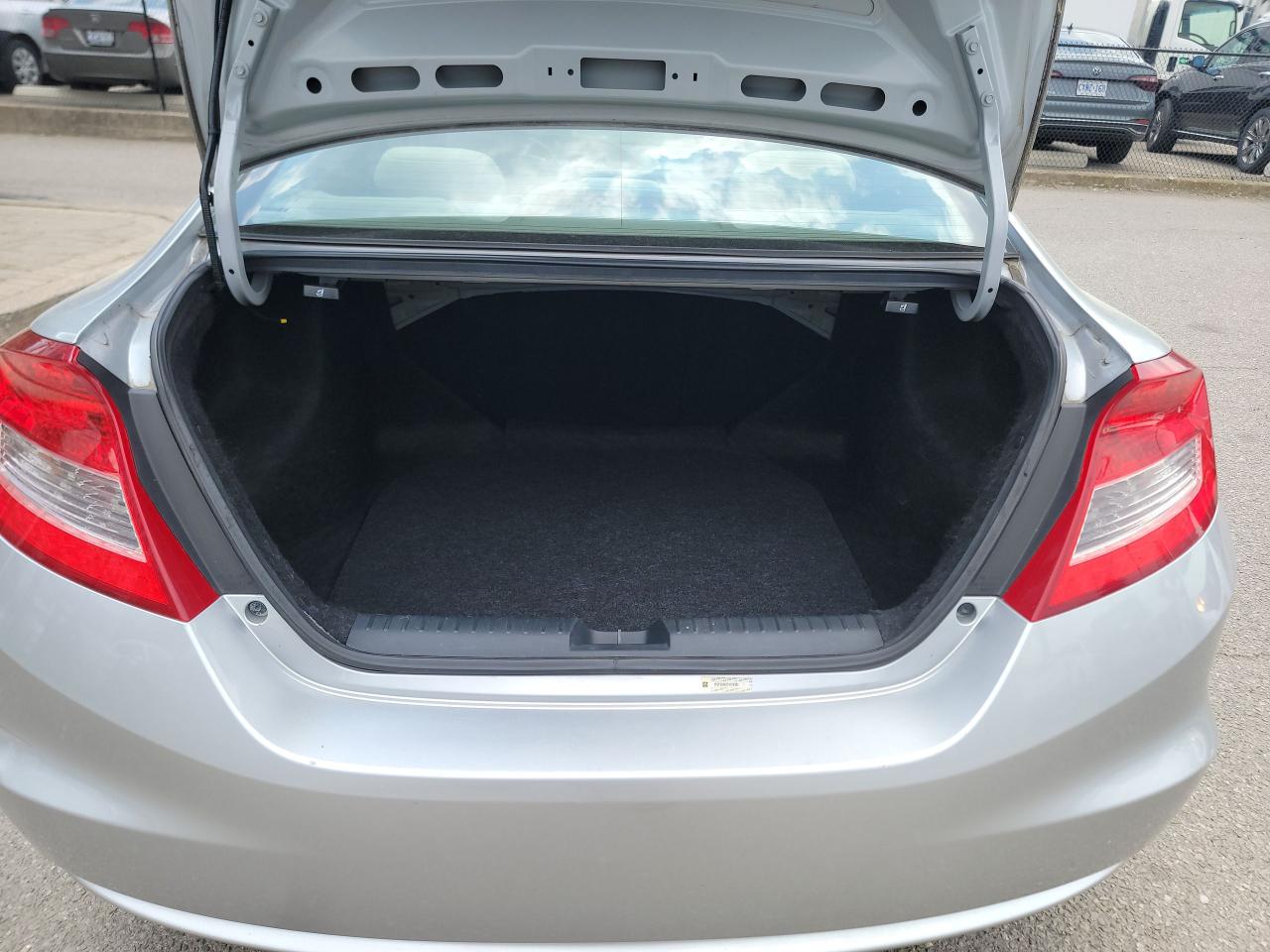2012 Honda Civic LX | CLEAN - Photo #14