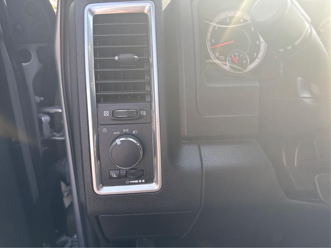 2023 RAM 1500 Crew Cab - Photo #16