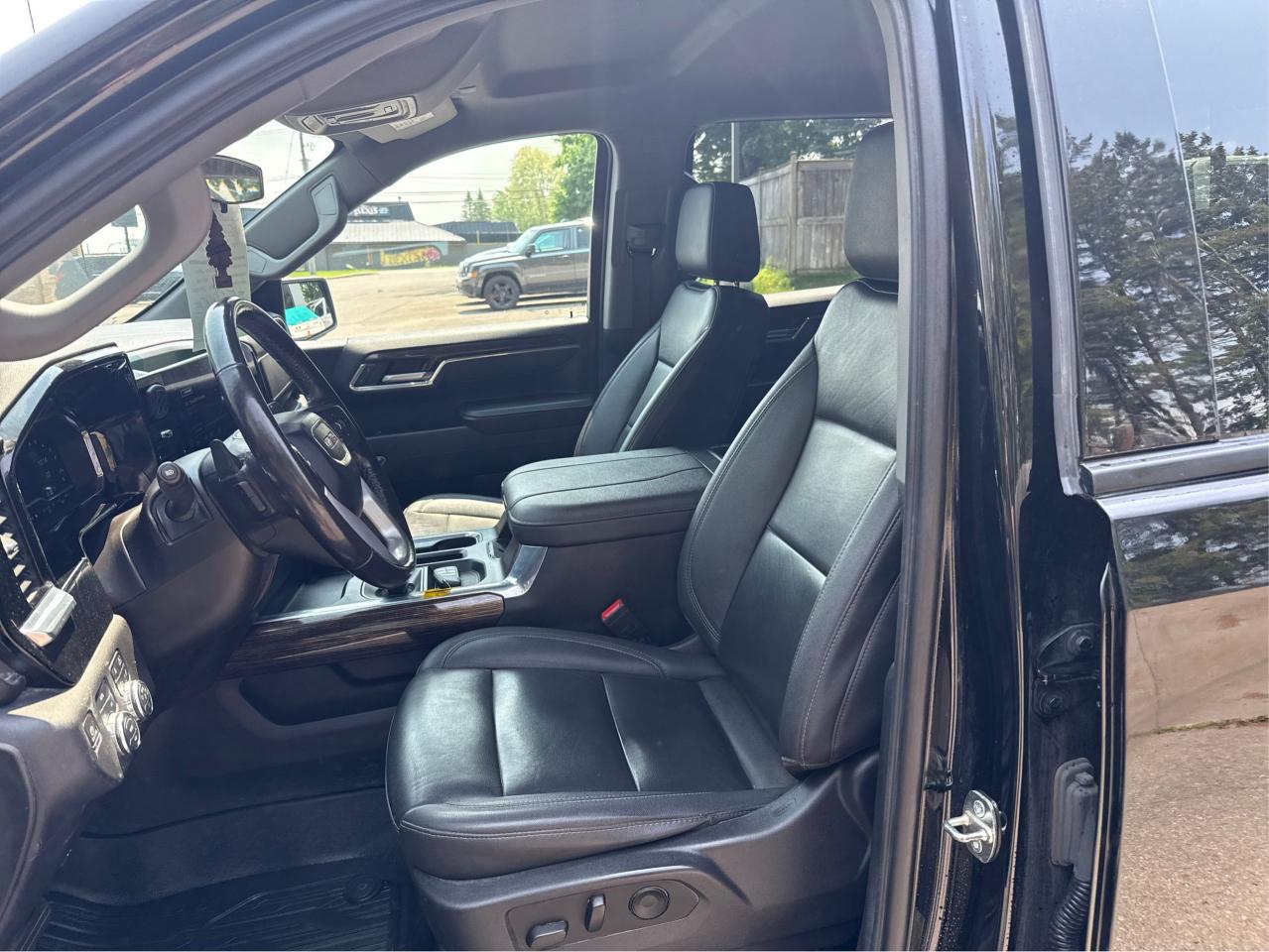 2023 GMC Sierra Elevation - Photo #9