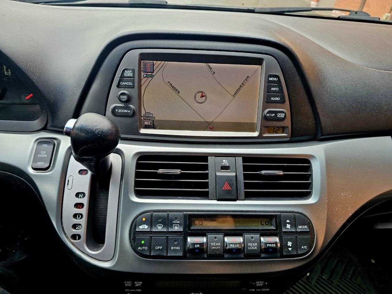 2009 Honda Odyssey EX-L with Rear Entertainment System and Navigation - Photo #11