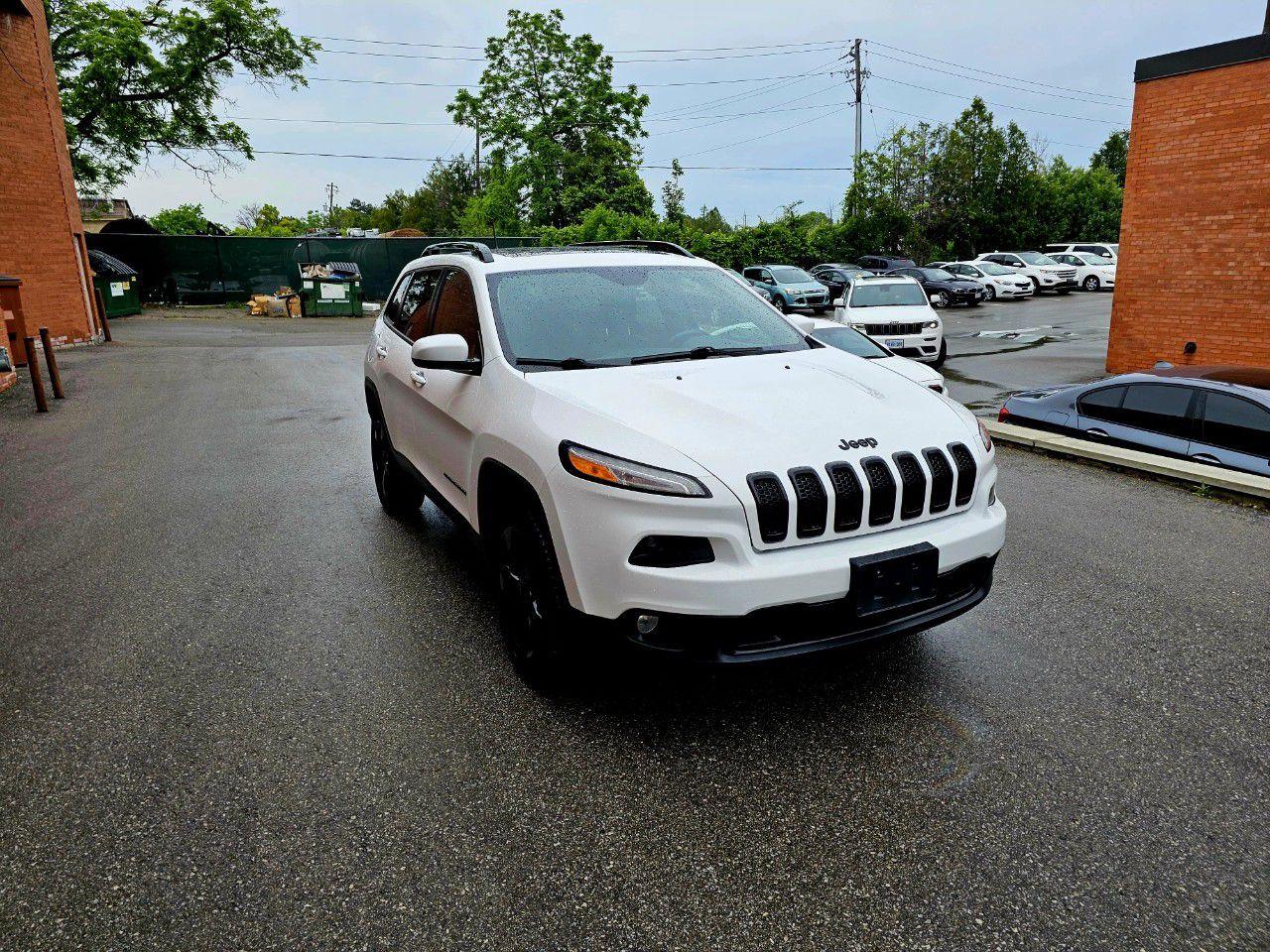 2018 Jeep Cherokee High Altitude 4x4 - Photo #3