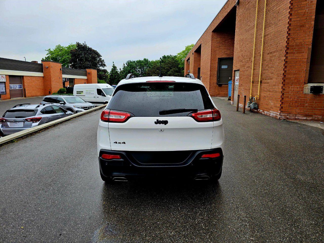 2018 Jeep Cherokee High Altitude 4x4 - Photo #6