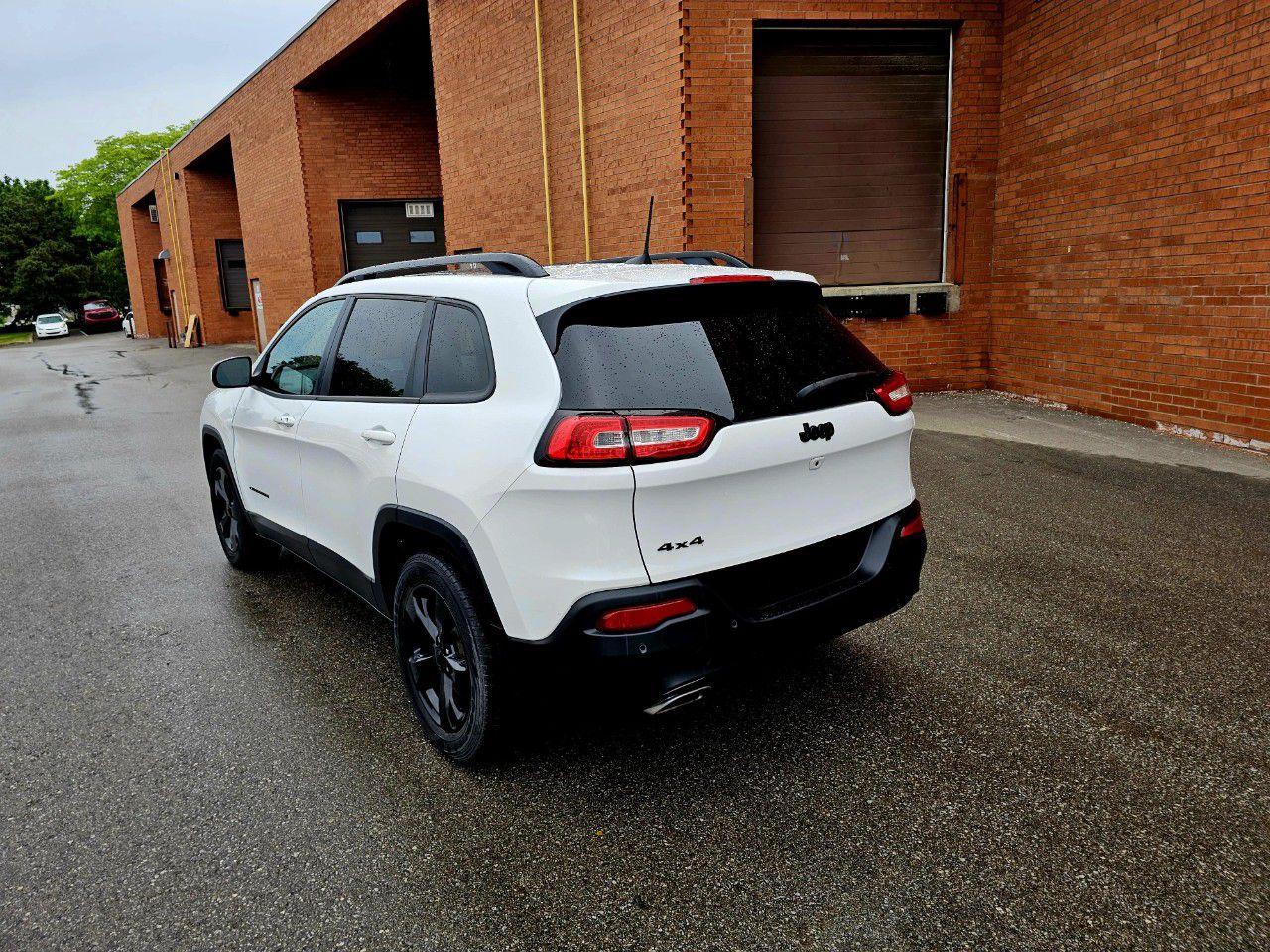 2018 Jeep Cherokee High Altitude 4x4 - Photo #7