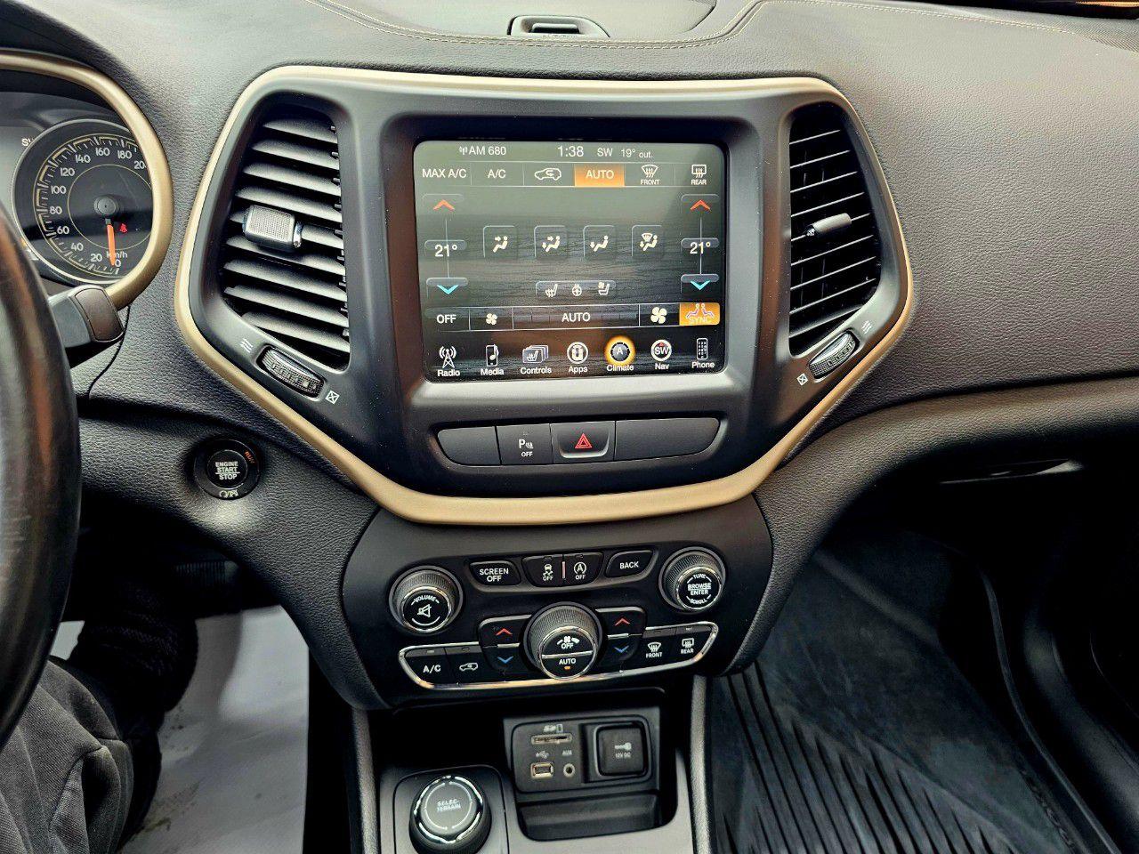 2018 Jeep Cherokee High Altitude 4x4 - Photo #13