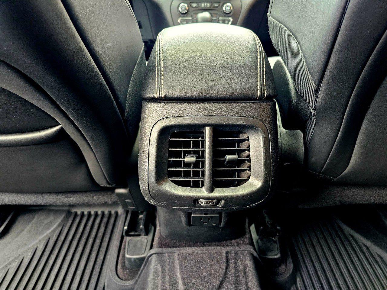 2018 Jeep Cherokee High Altitude 4x4 - Photo #17