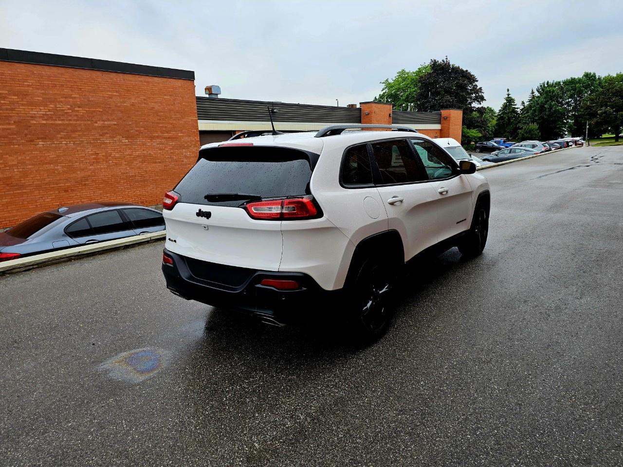 2018 Jeep Cherokee High Altitude 4x4 - Photo #5