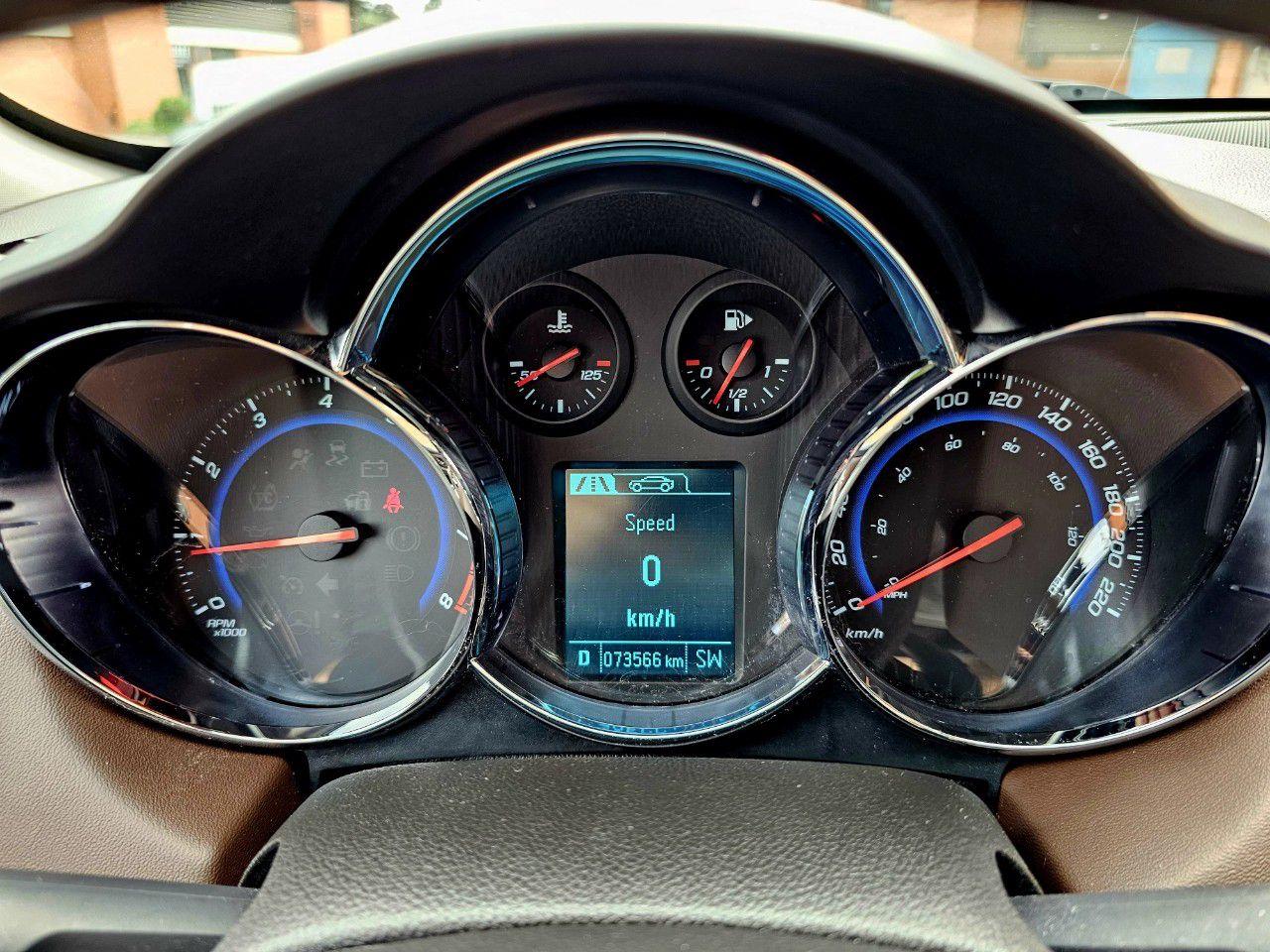 2015 Chevrolet Cruze 4dr Sdn LTZ - Photo #11