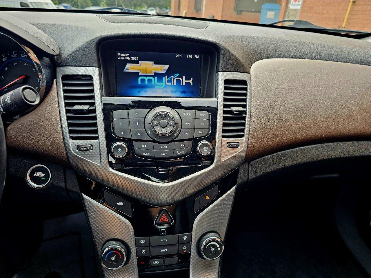 2015 Chevrolet Cruze 4dr Sdn LTZ - Photo #13