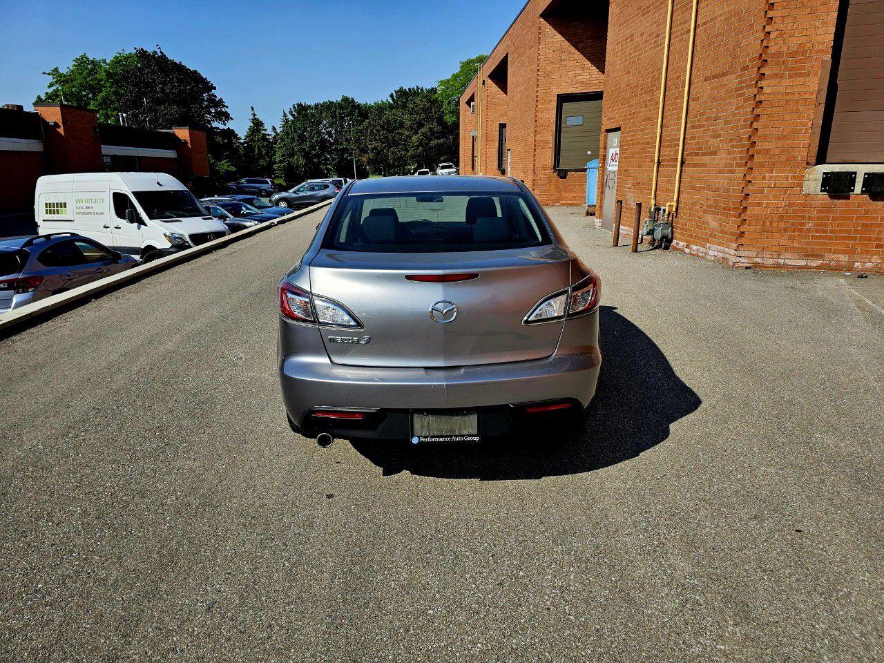 2011 Mazda MAZDA3 4dr Sdn Auto GS - Photo #6