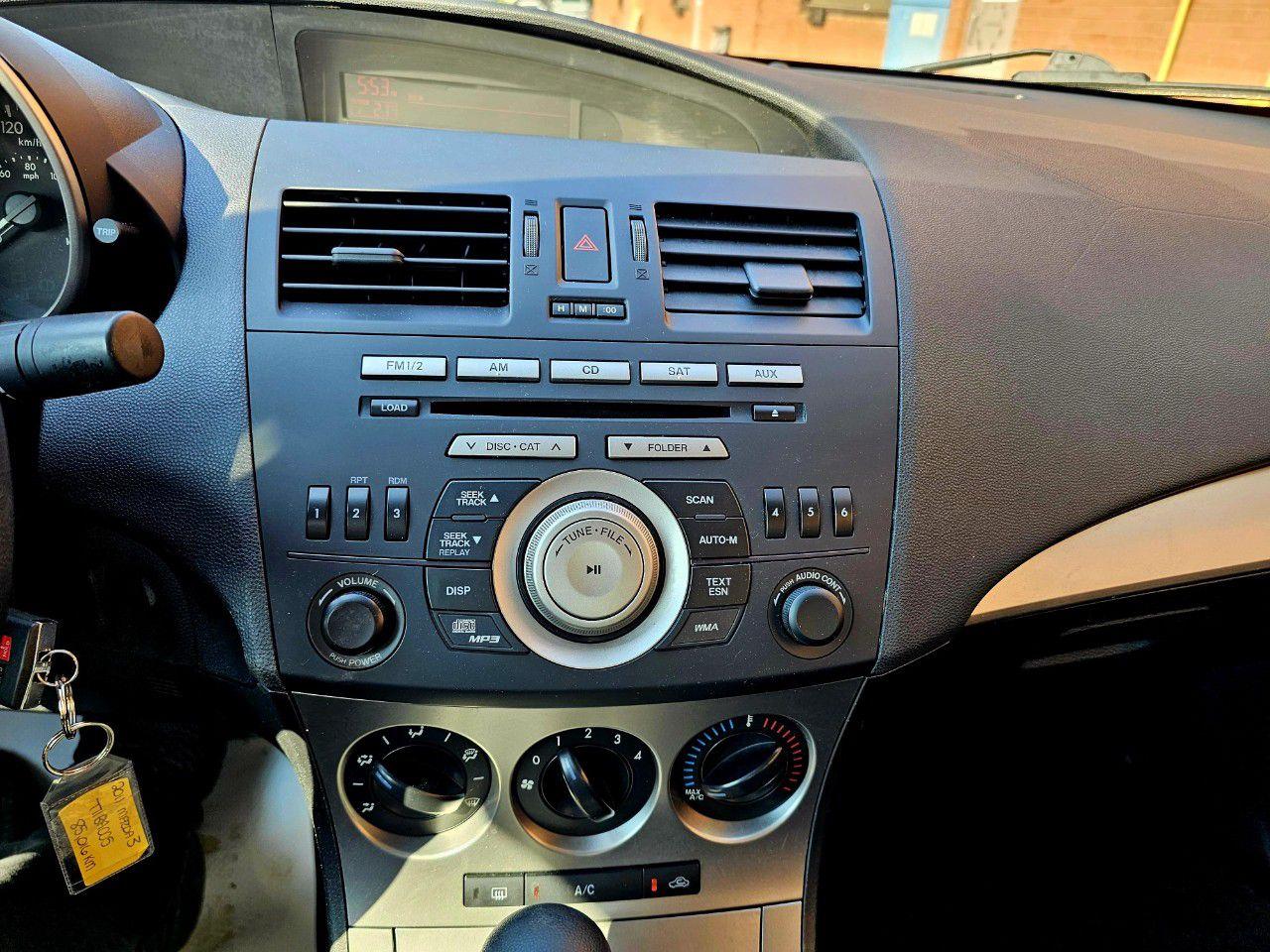 2011 Mazda MAZDA3 4dr Sdn Auto GS - Photo #14