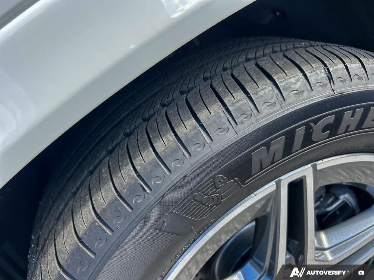 2024 Mercedes GLE 450e EXCLUSIVE TRIM | AMG LINE | BLACK LTHR UPGRADE Photo