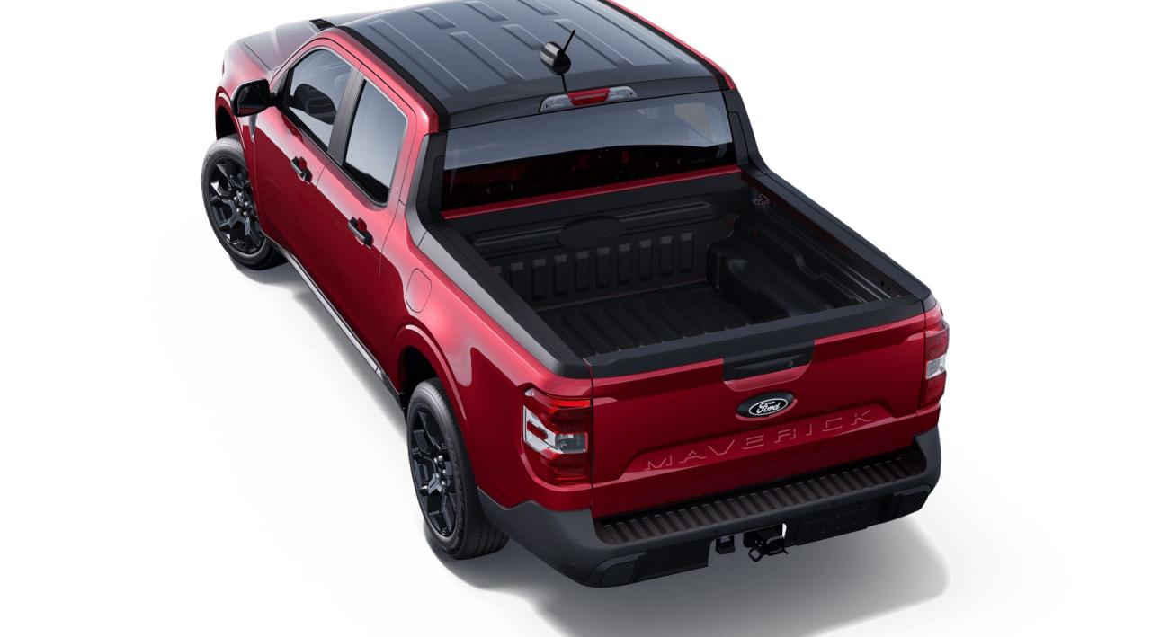 2025 Ford Maverick XLT Photo1