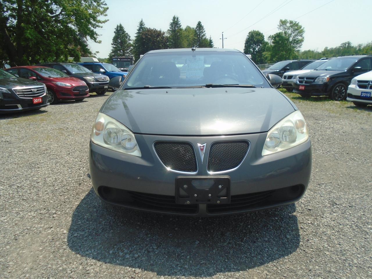 2008 Pontiac G6 4DR SDN SE - Photo #2