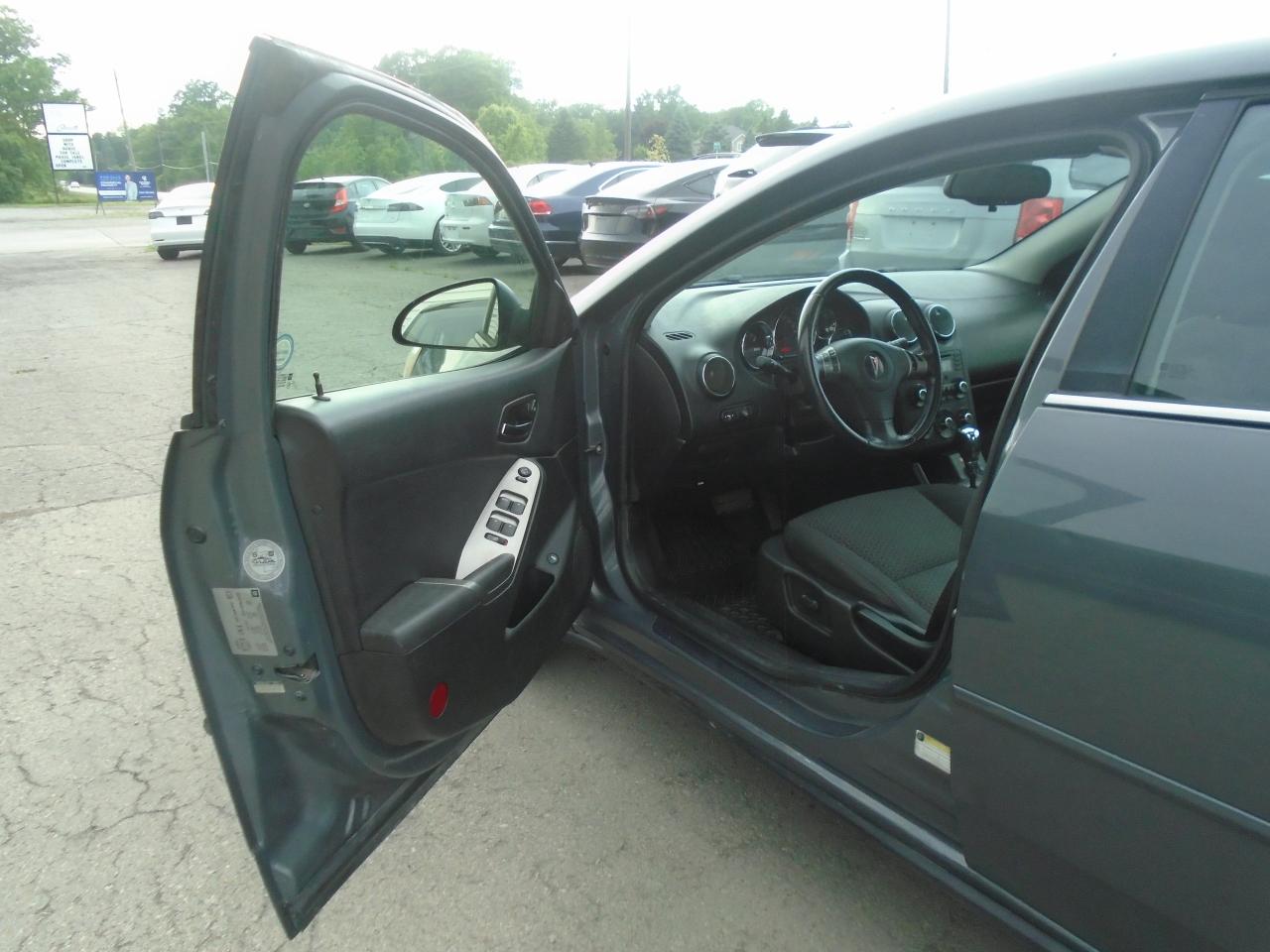 2008 Pontiac G6 4DR SDN SE - Photo #9