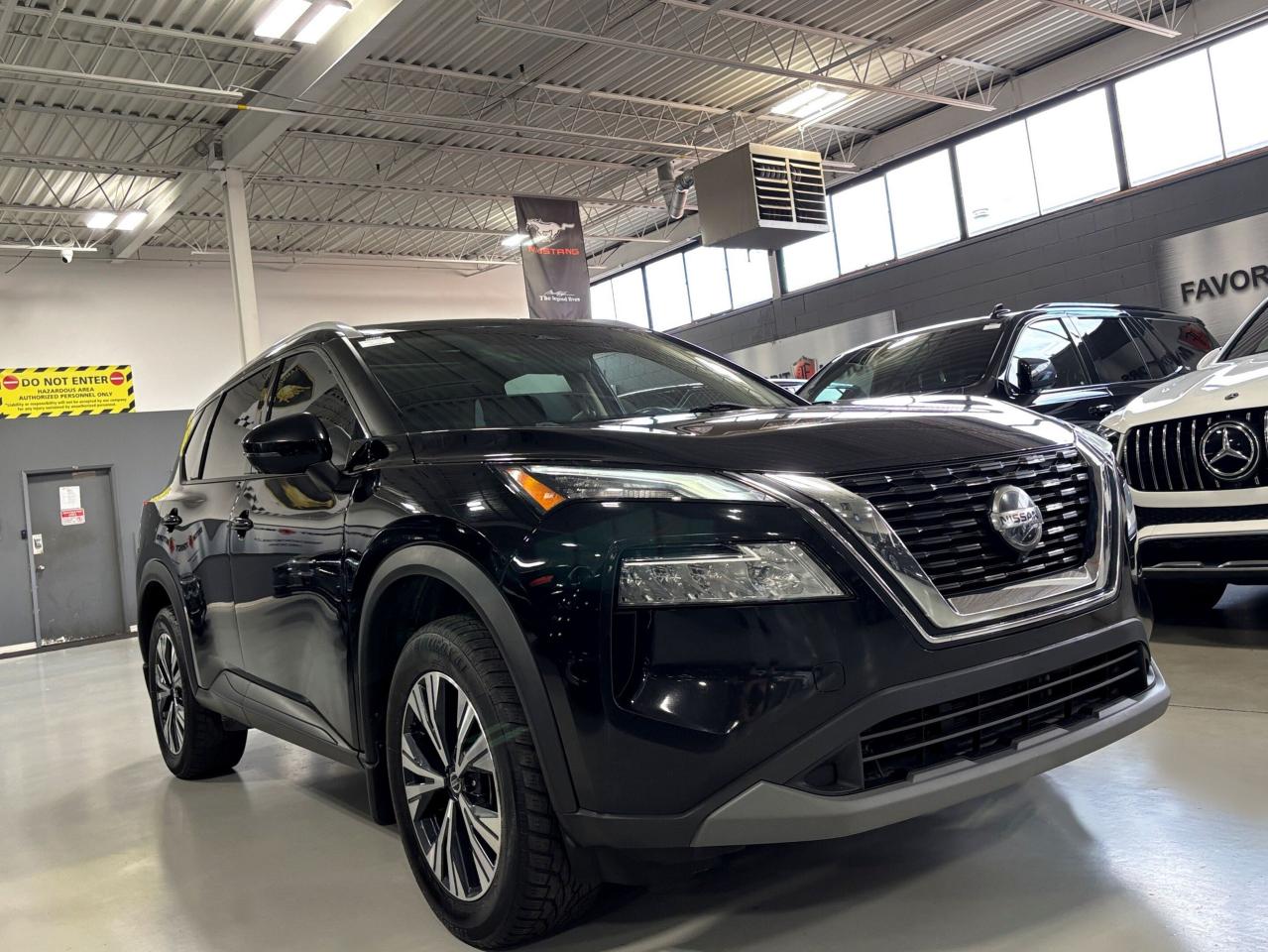 2021 Nissan Rogue SV AWD|ALLOYS|PANORAMICROOF|HEATEDSEATS|360CAM|+++ - Photo #2