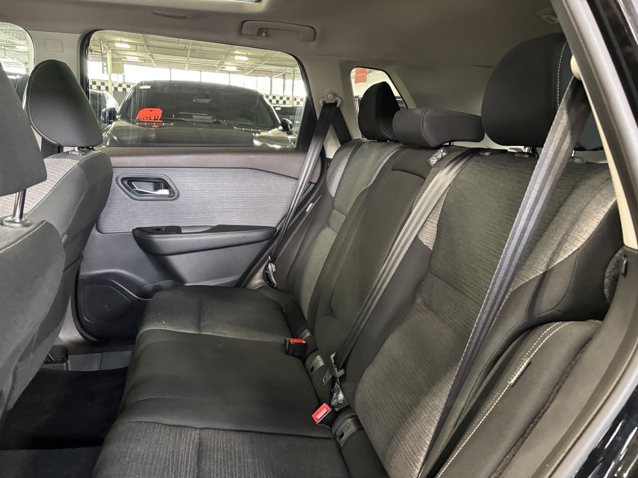 2021 Nissan Rogue SV AWD|ALLOYS|PANORAMICROOF|HEATEDSEATS|360CAM|+++ - Photo #8