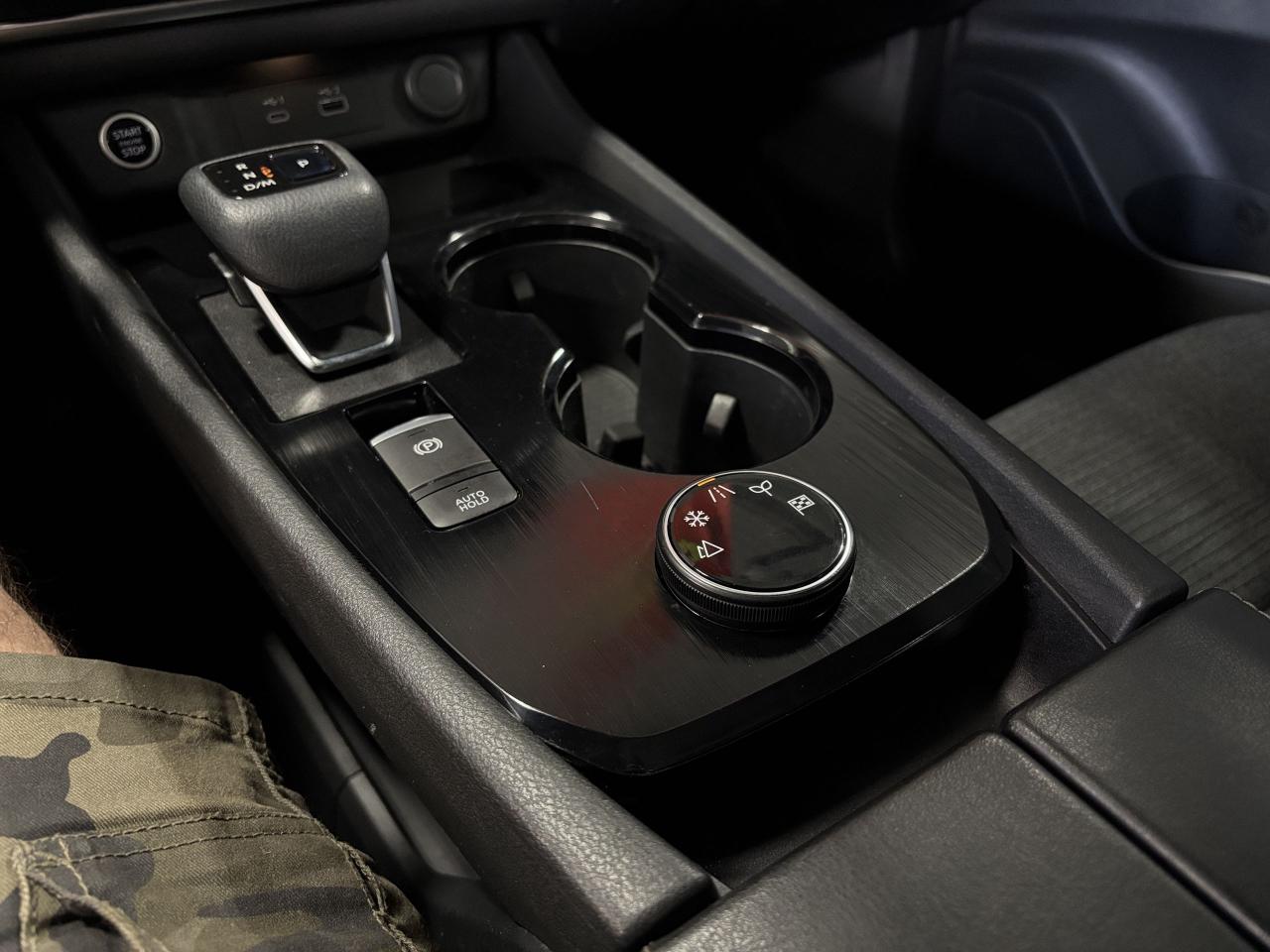 2021 Nissan Rogue SV AWD|ALLOYS|PANORAMICROOF|HEATEDSEATS|360CAM|+++ - Photo #24