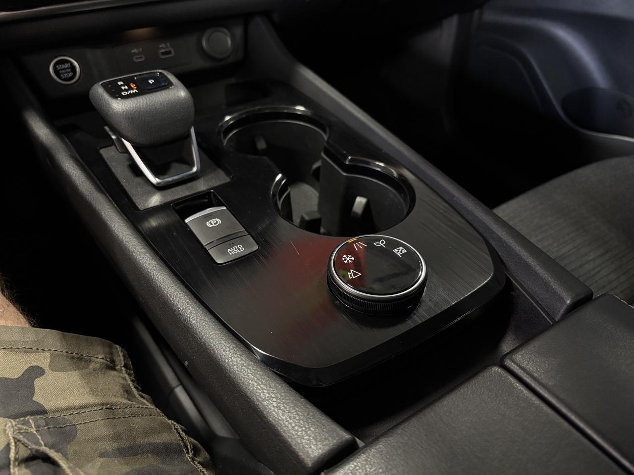 2021 Nissan Rogue SV AWD|ALLOYS|PANORAMICROOF|HEATEDSEATS|360CAM|+++ - Photo #24