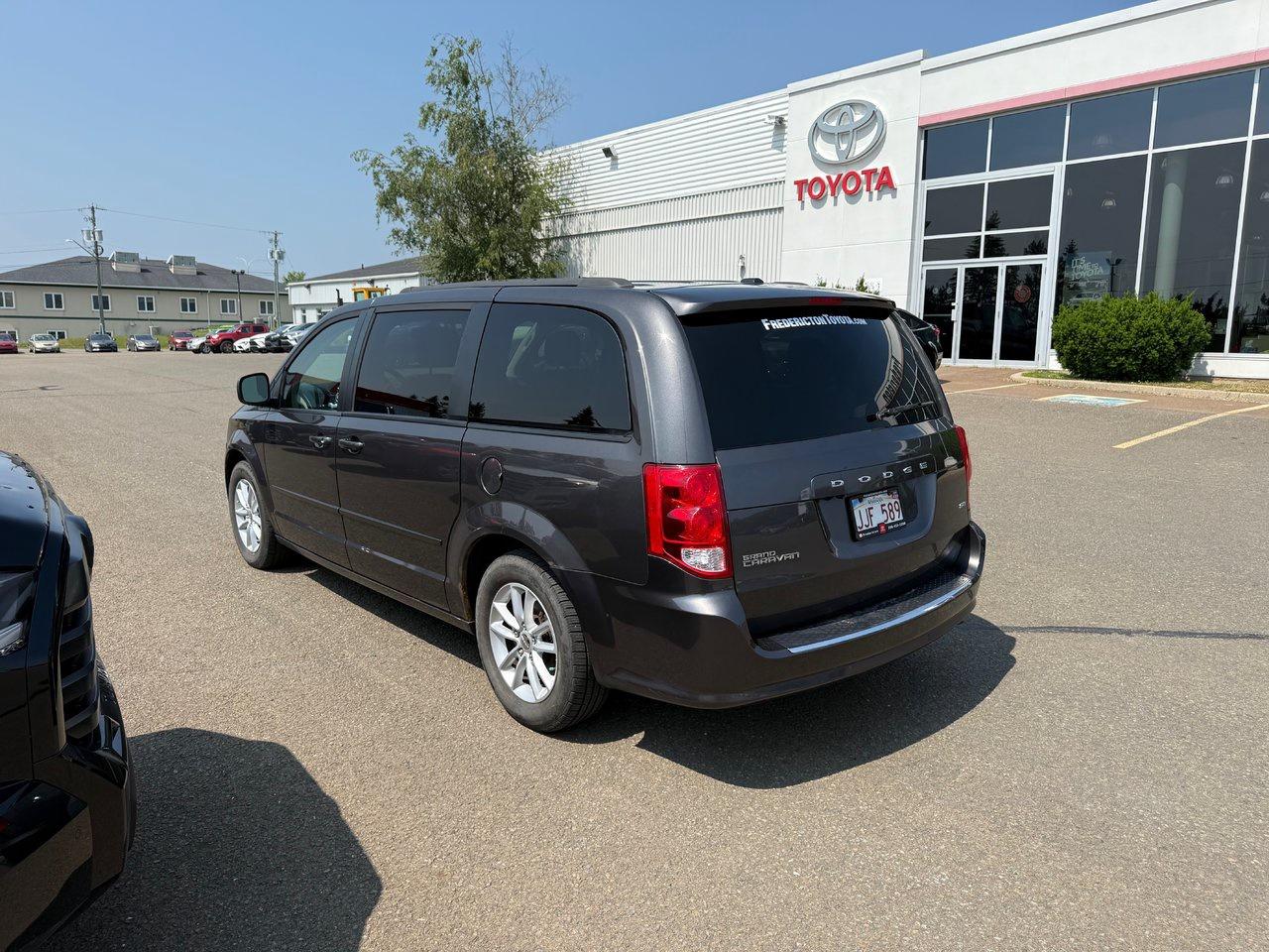 2015 Dodge Grand Caravan SXT Photo