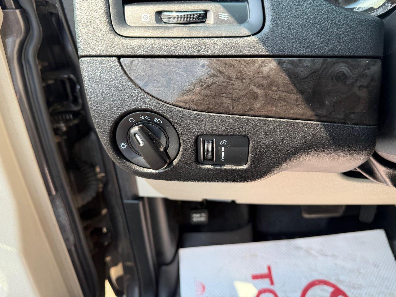 2015 Dodge Grand Caravan SXT Photo