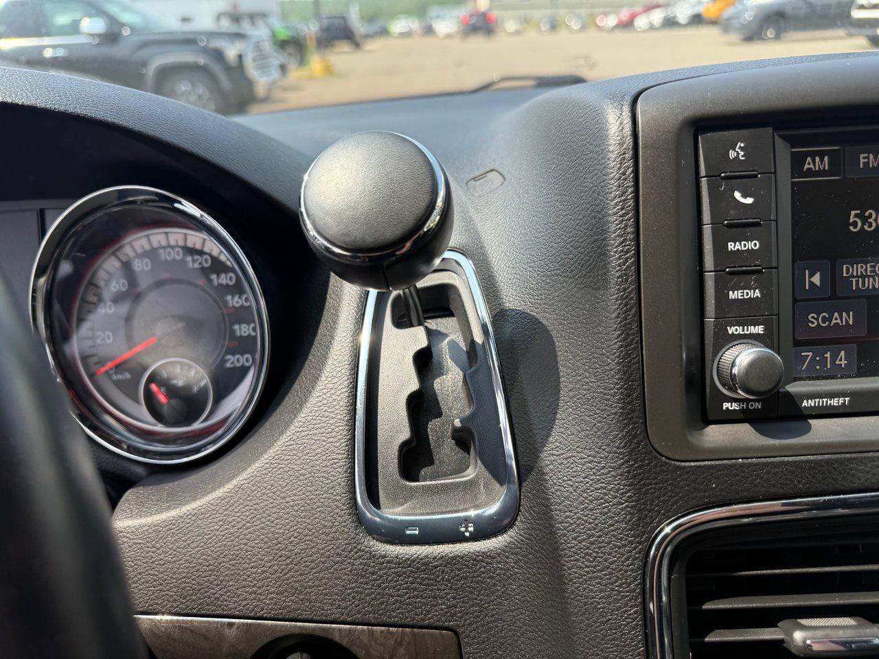 2015 Dodge Grand Caravan SXT Photo
